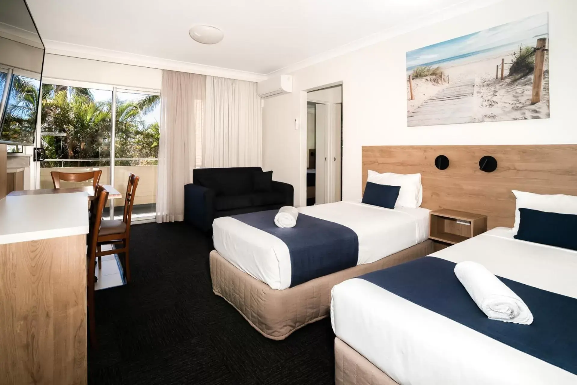 Twin Room with Balcony in Caribbean Motel Twin Room with Balcony in Caribbean Motel