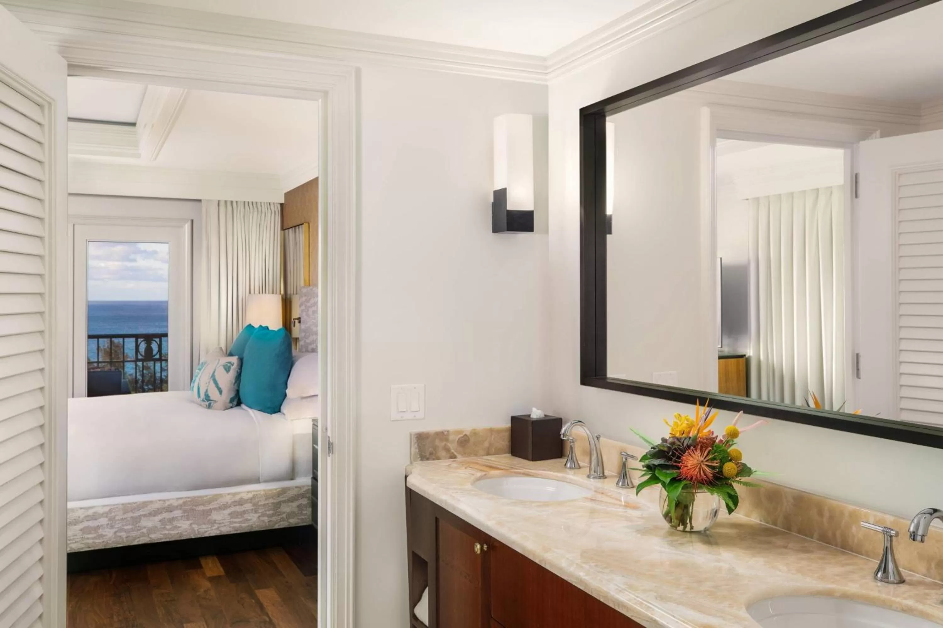 Bedroom, Bed in The Ritz-Carlton Maui, Kapalua