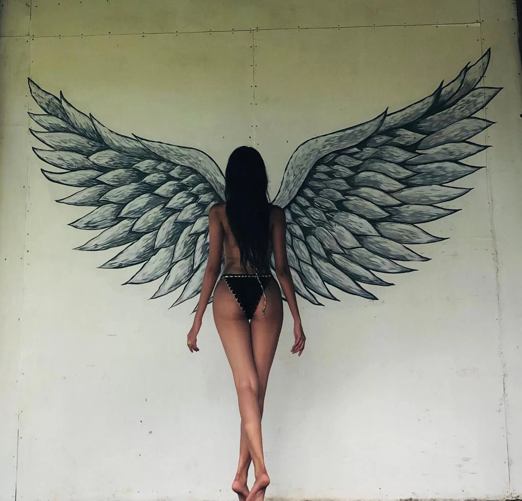 People, Other Animals in Bintana sa Paraiso Binunsaran