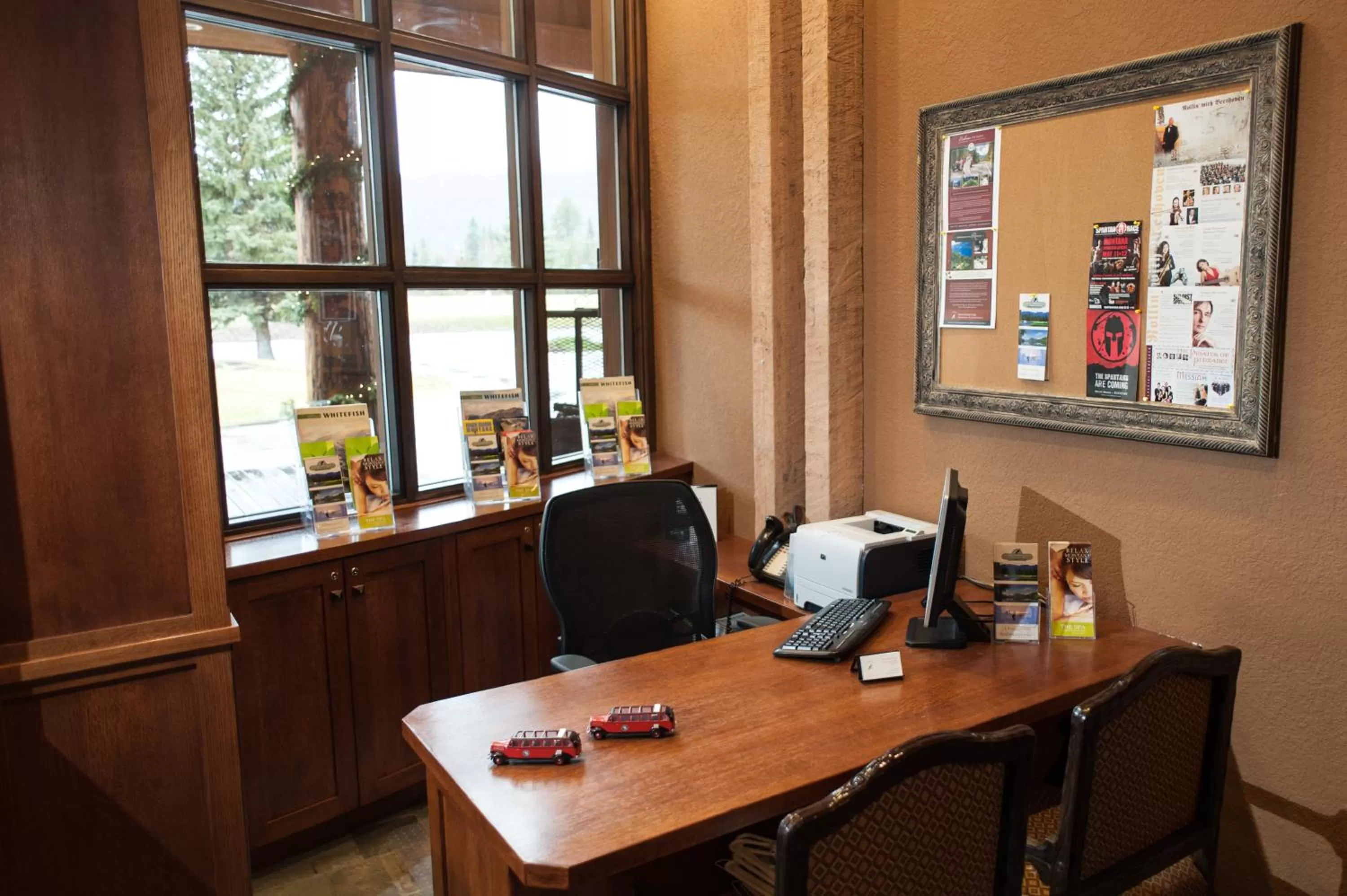 Lobby or reception in Grouse Mountain Lodge