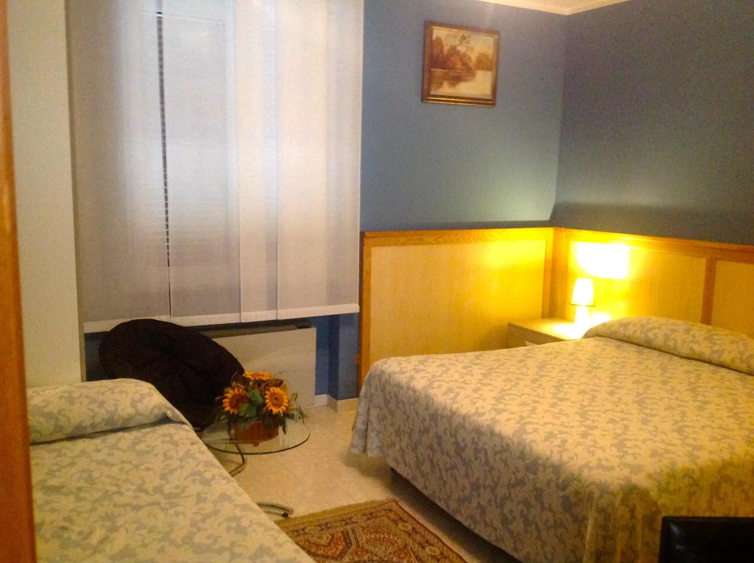 Photo of the whole room, Bed in Hotel Monumento