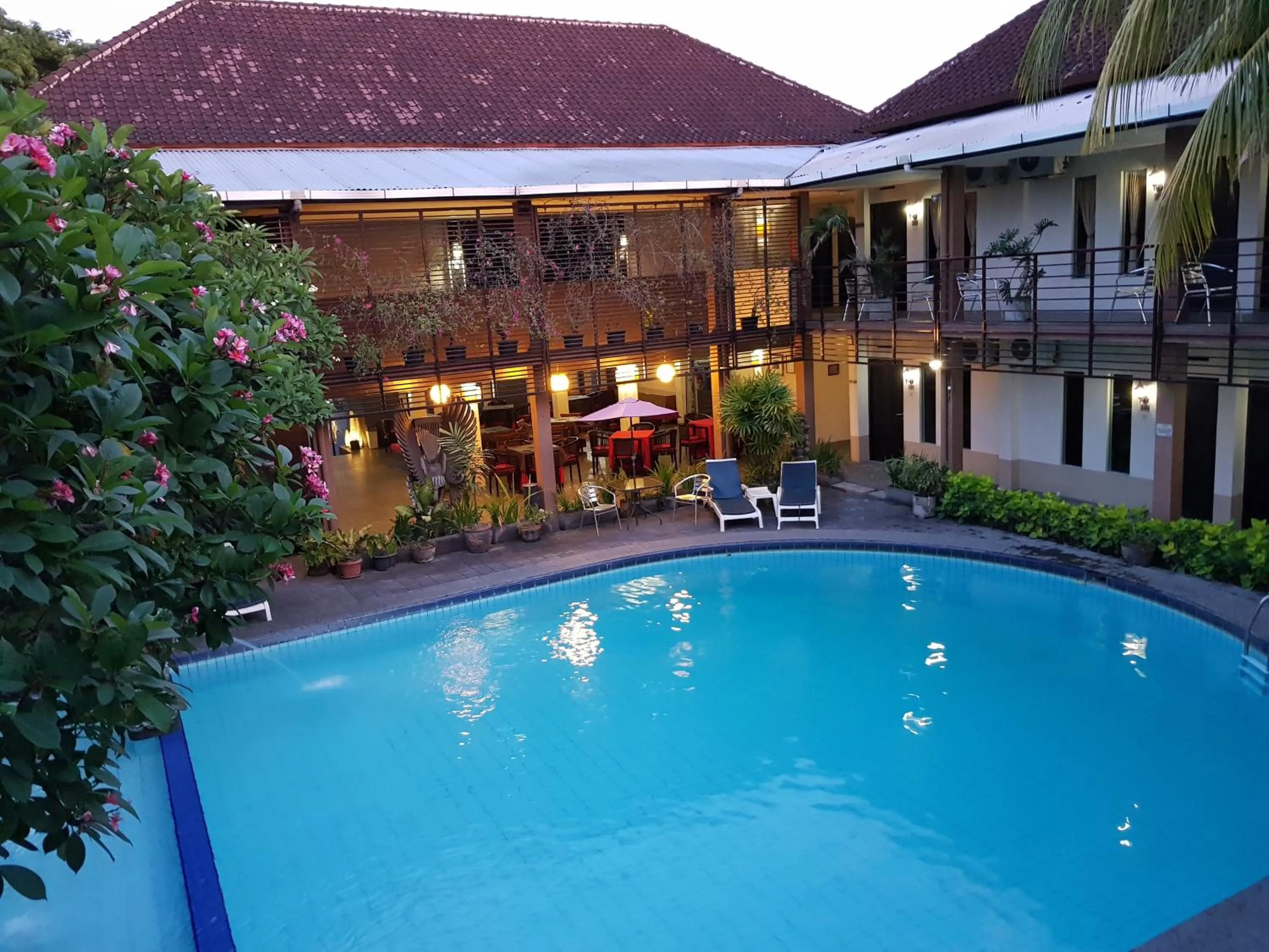 Swimming pool in Sanur Agung Hotel