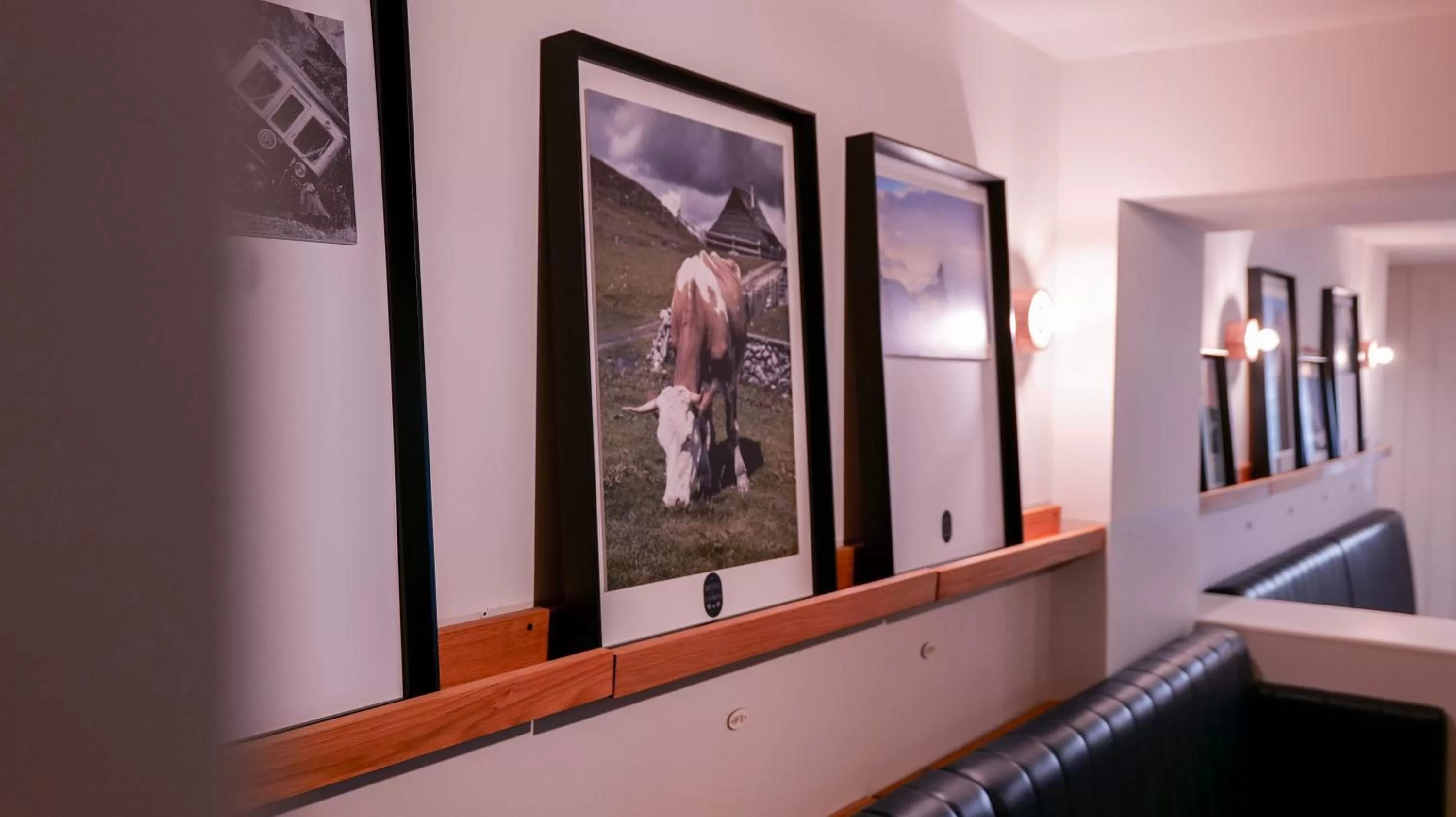Decorative detail in Hôtel des 2 Gares