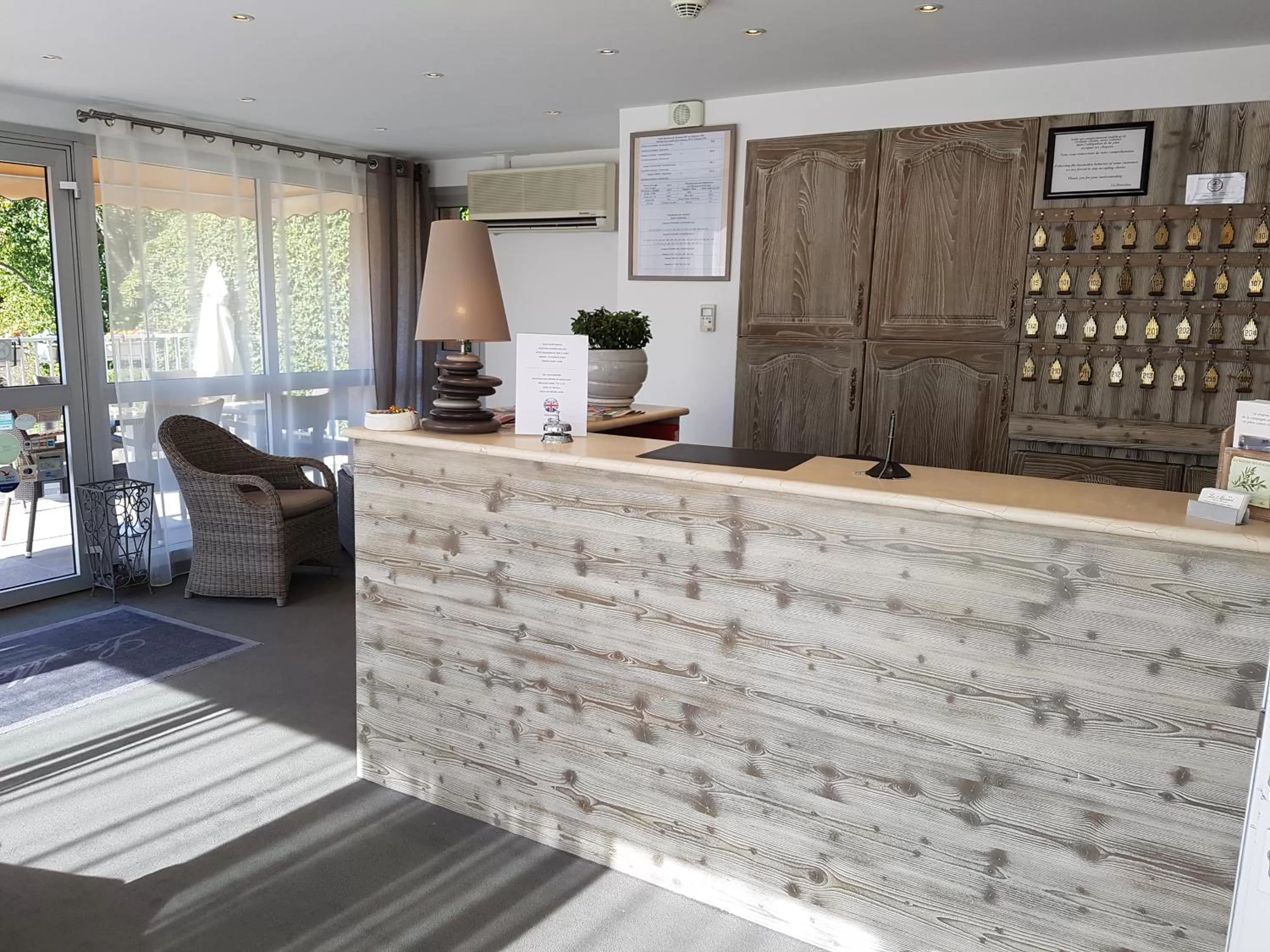 Lobby or reception in Hôtel Le Mozart