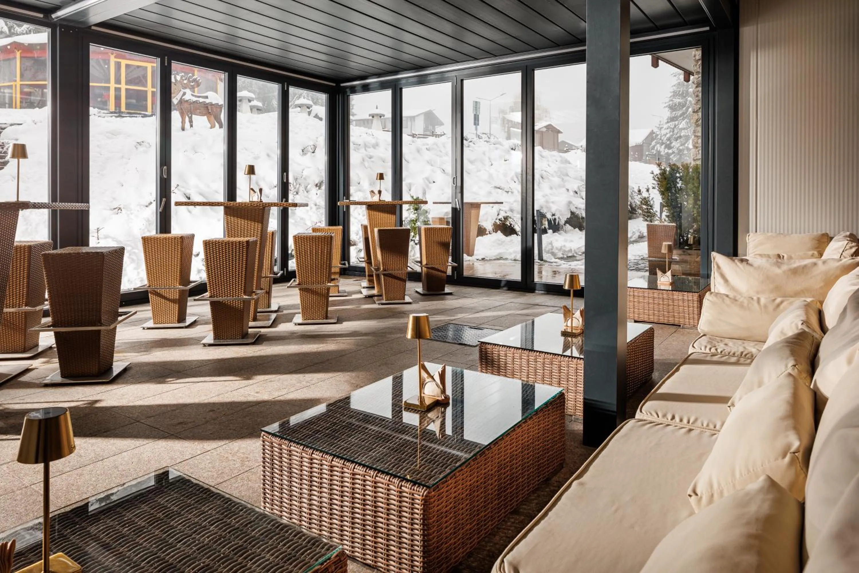 Winter in Teleferic Grand Hotel