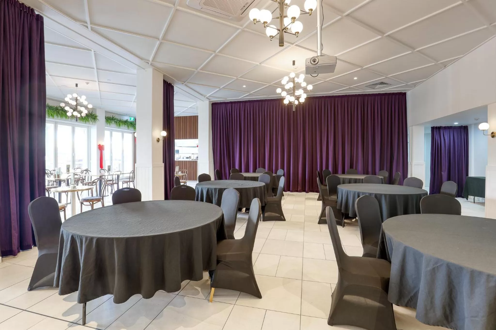 Banquet/Function facilities in Ramada by Wyndham, Hamilton City Center