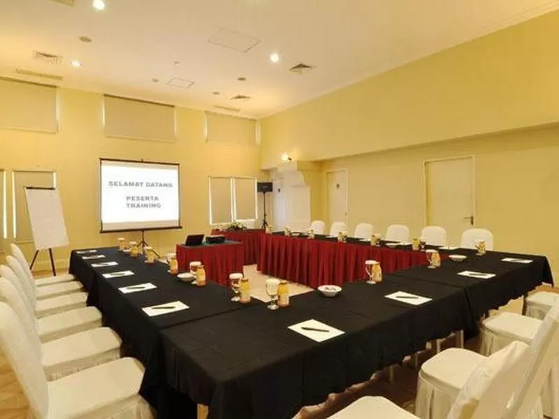 Meeting/conference room in Batavia Hotel & Serviced Apartments Jakarta