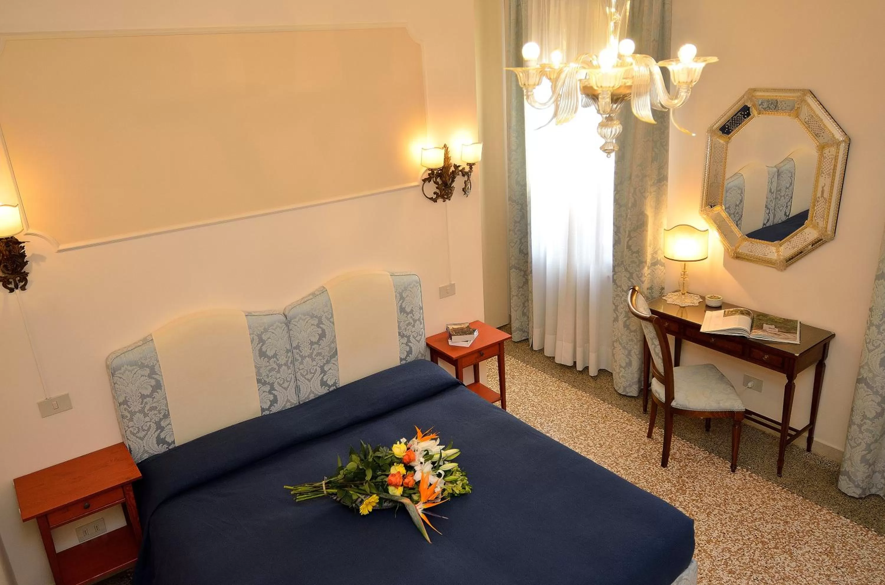 Photo of the whole room, Bed in Cà Del Modena Room only