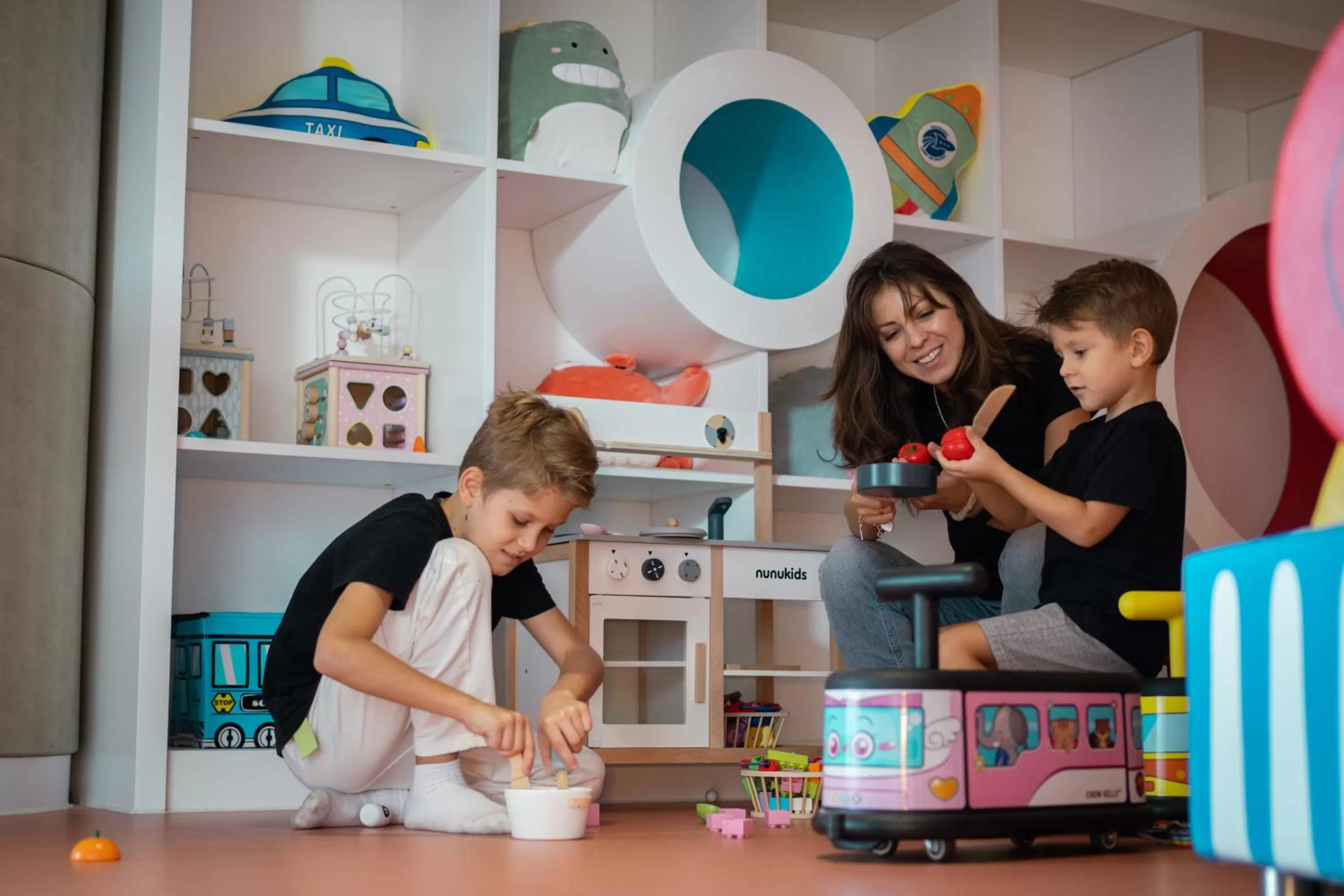 Kids's club in Oakwood Premier Phnom Penh