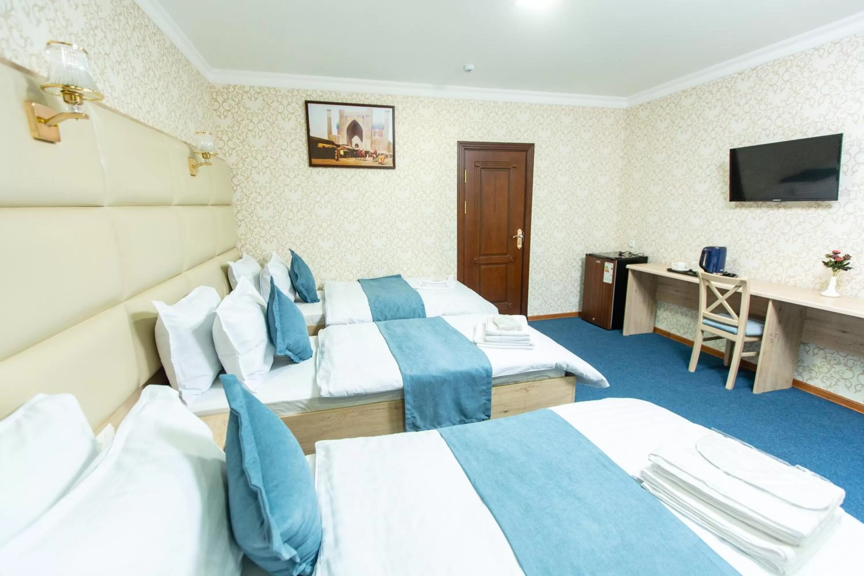 Photo of the whole room, Bed in Mirzo Boutique Hotel