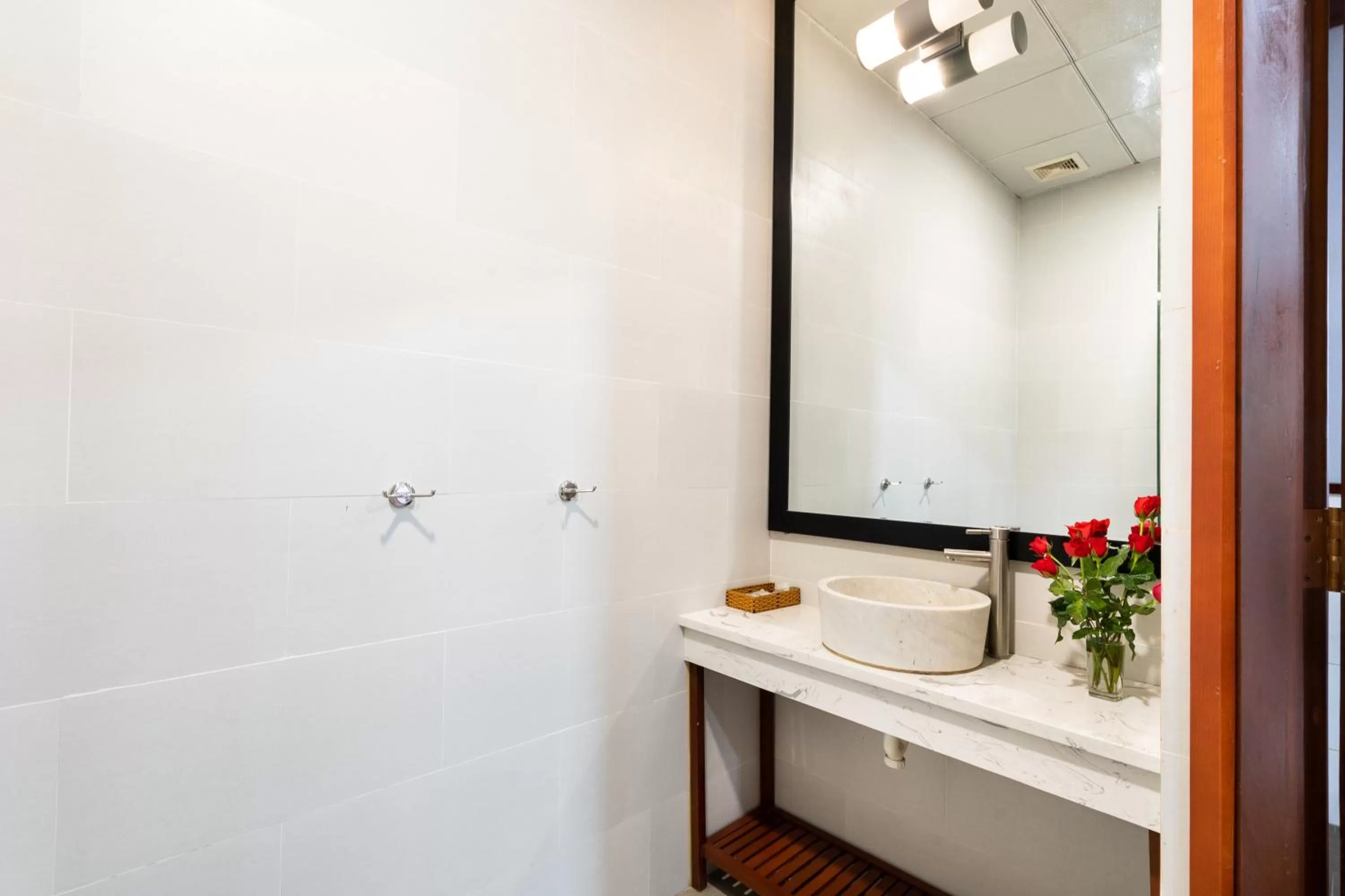 Bathroom in Văn Hoa Hotel
