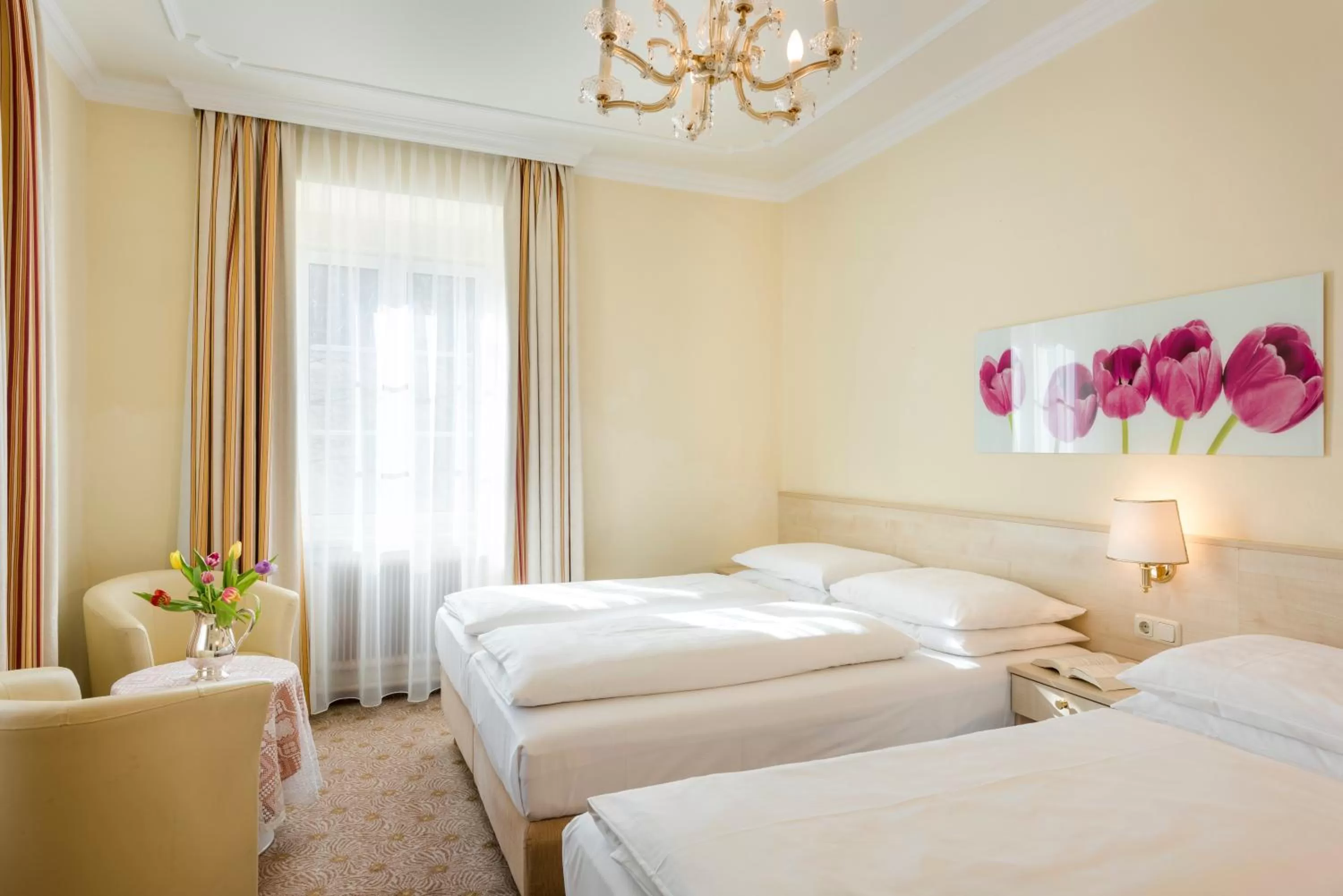 Day, Bed in Hotel Scherer