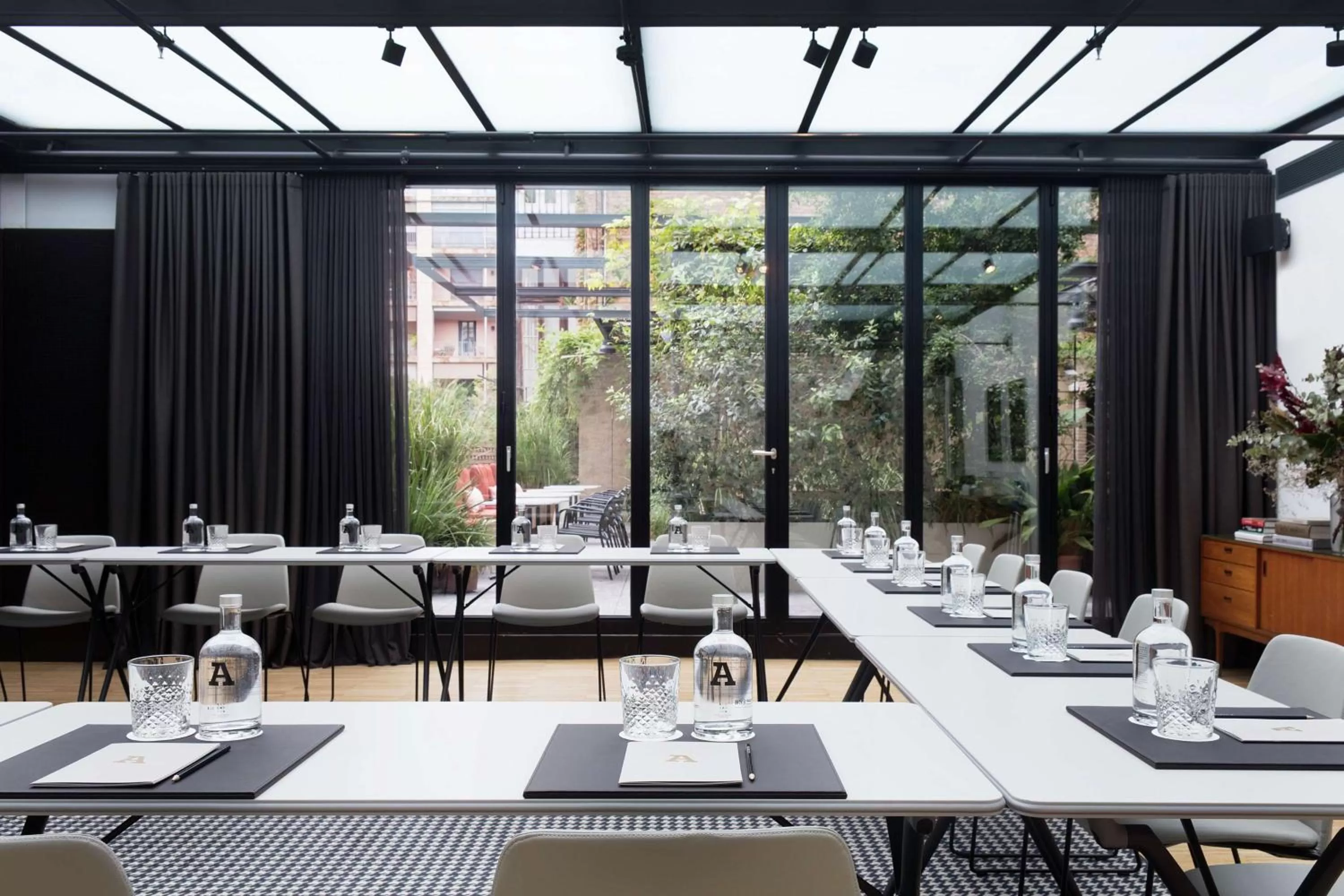 Meeting/conference room in Alexandra Barcelona Hotel, Curio Collection by Hilton