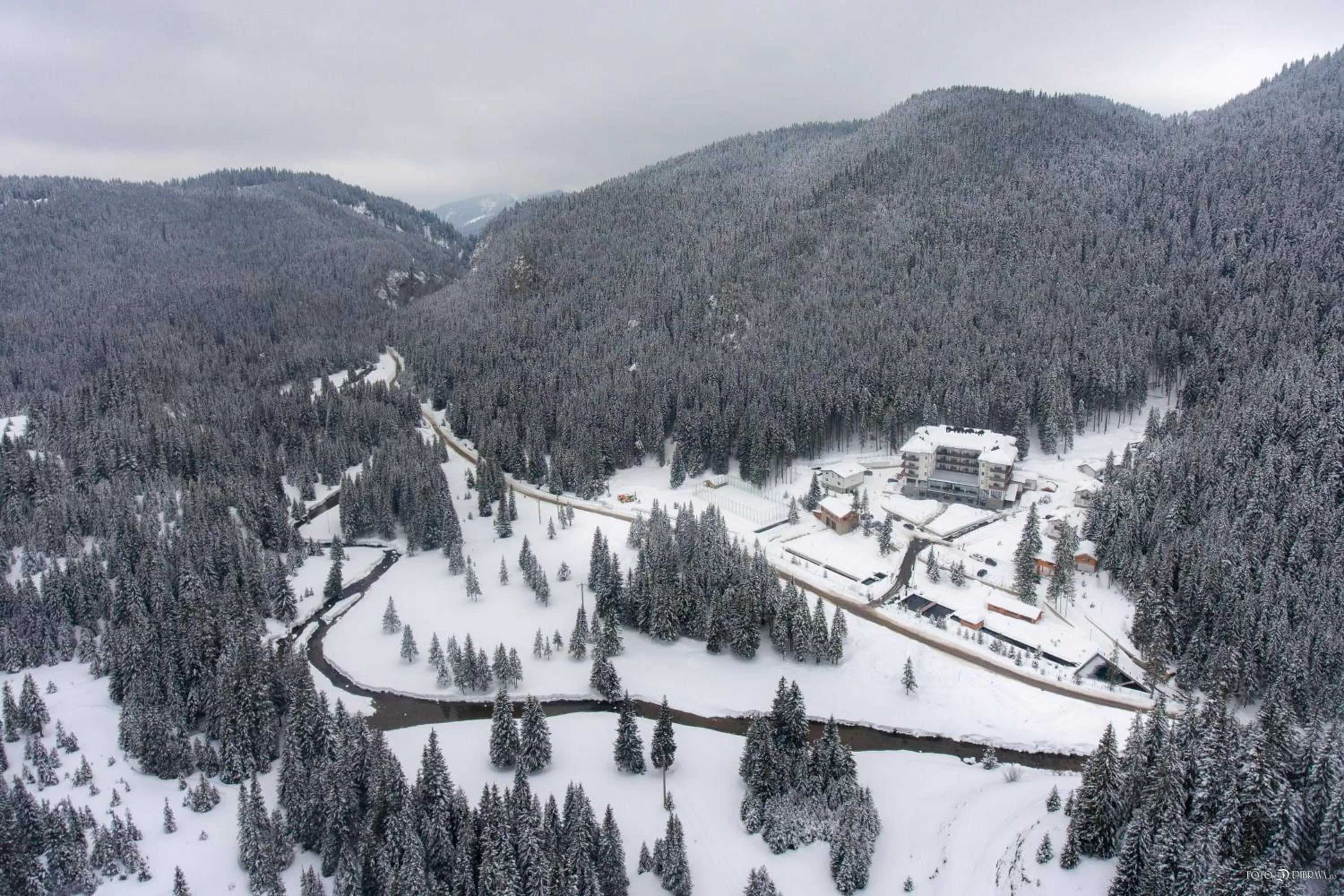 Property building in Hotel Belmont & Spa