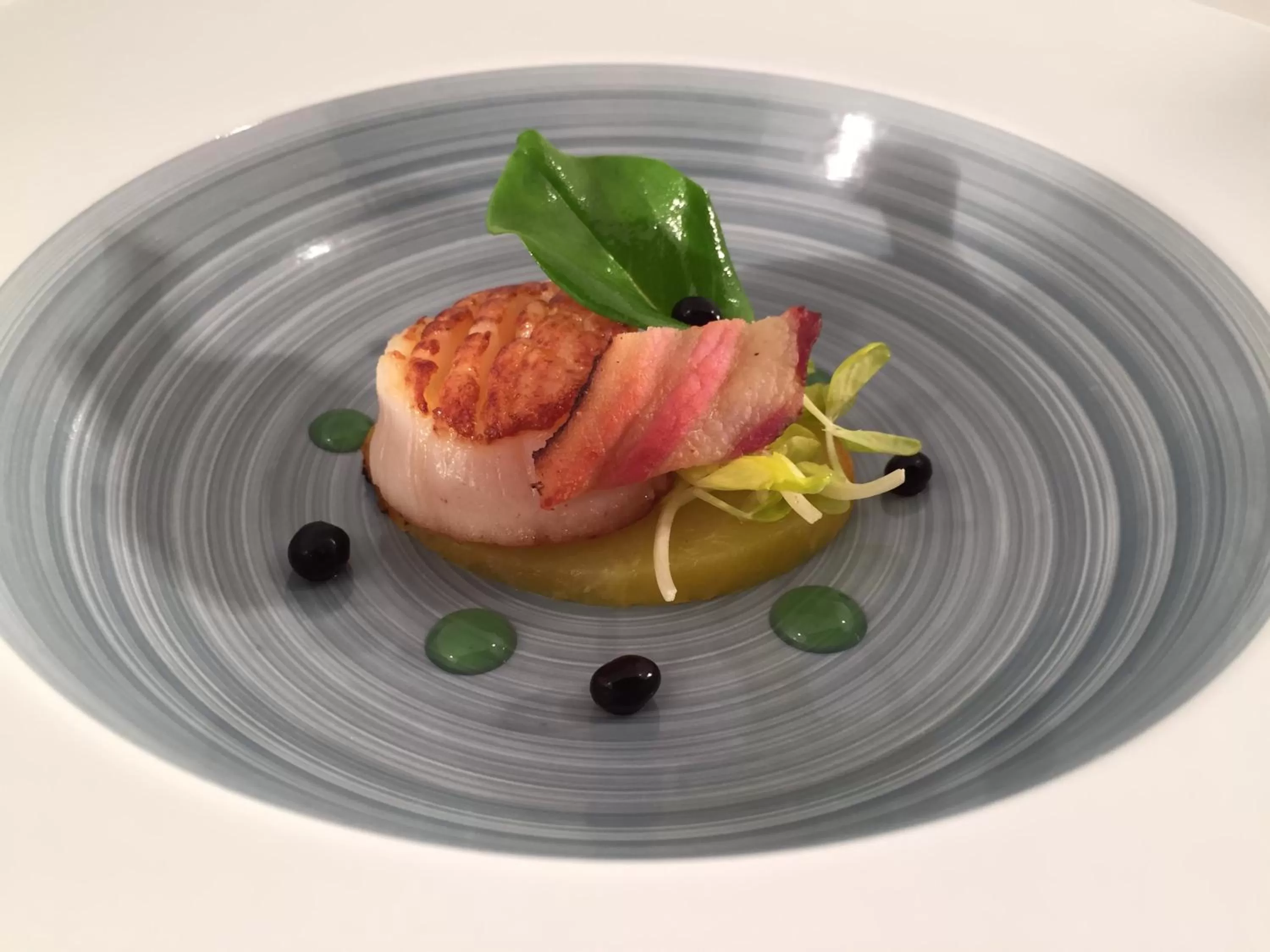 Food close-up in Elégance Suites Hôtel