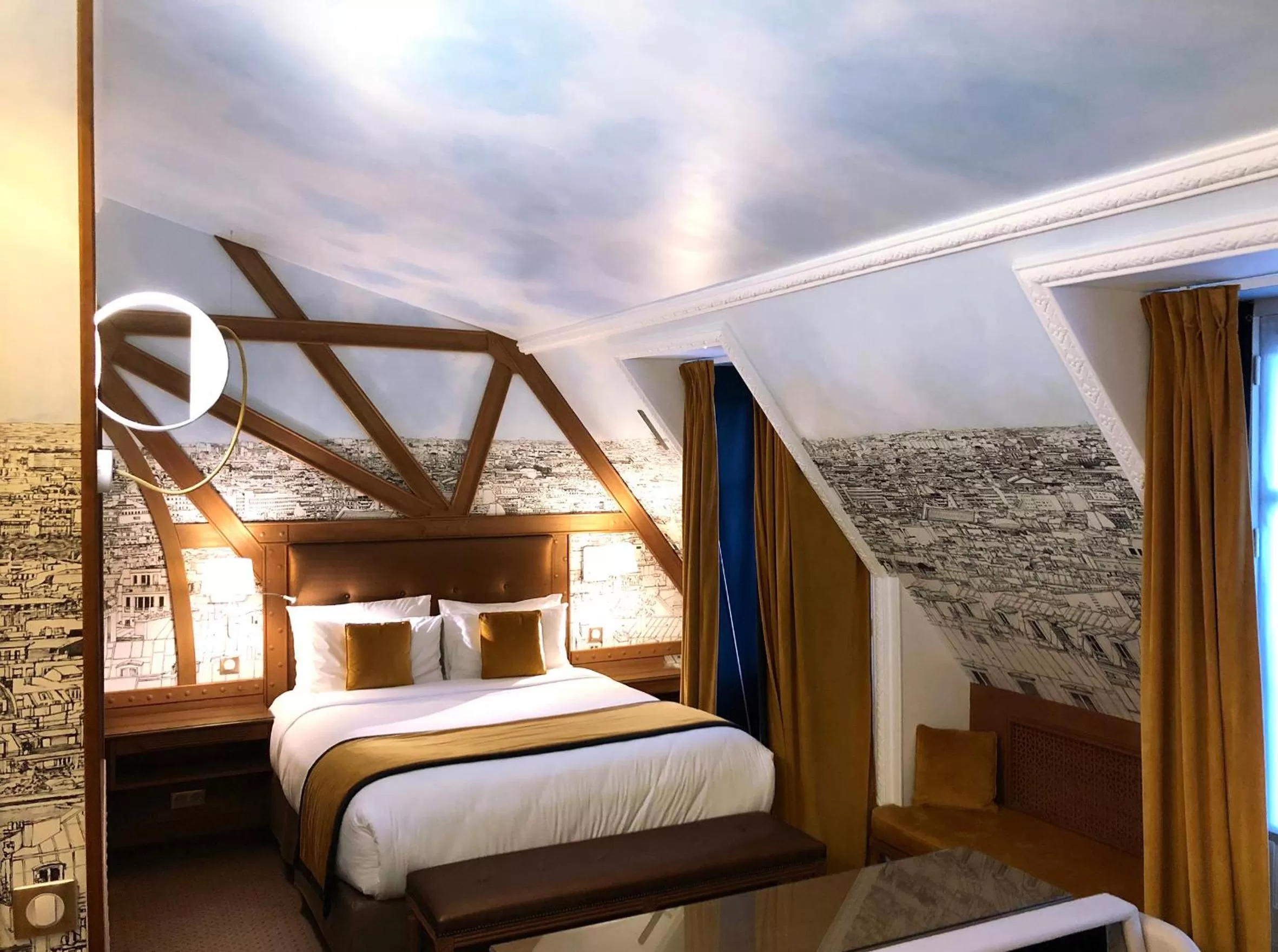 Photo of the whole room, Bed in Gavarni