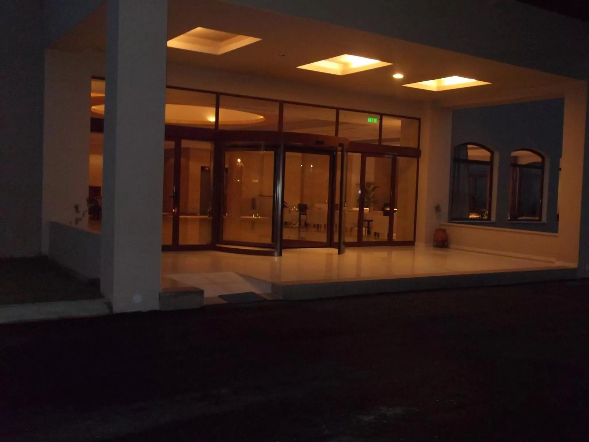 Facade/entrance in Siris Hotel