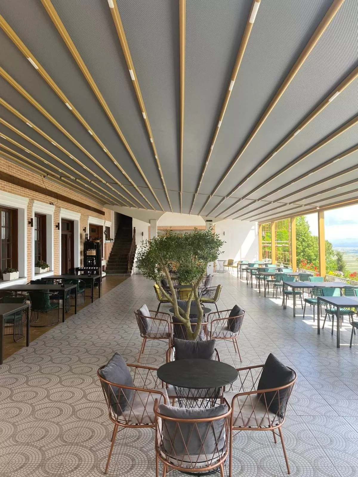 Restaurant/places to eat in Ardenica Boutique Hotel