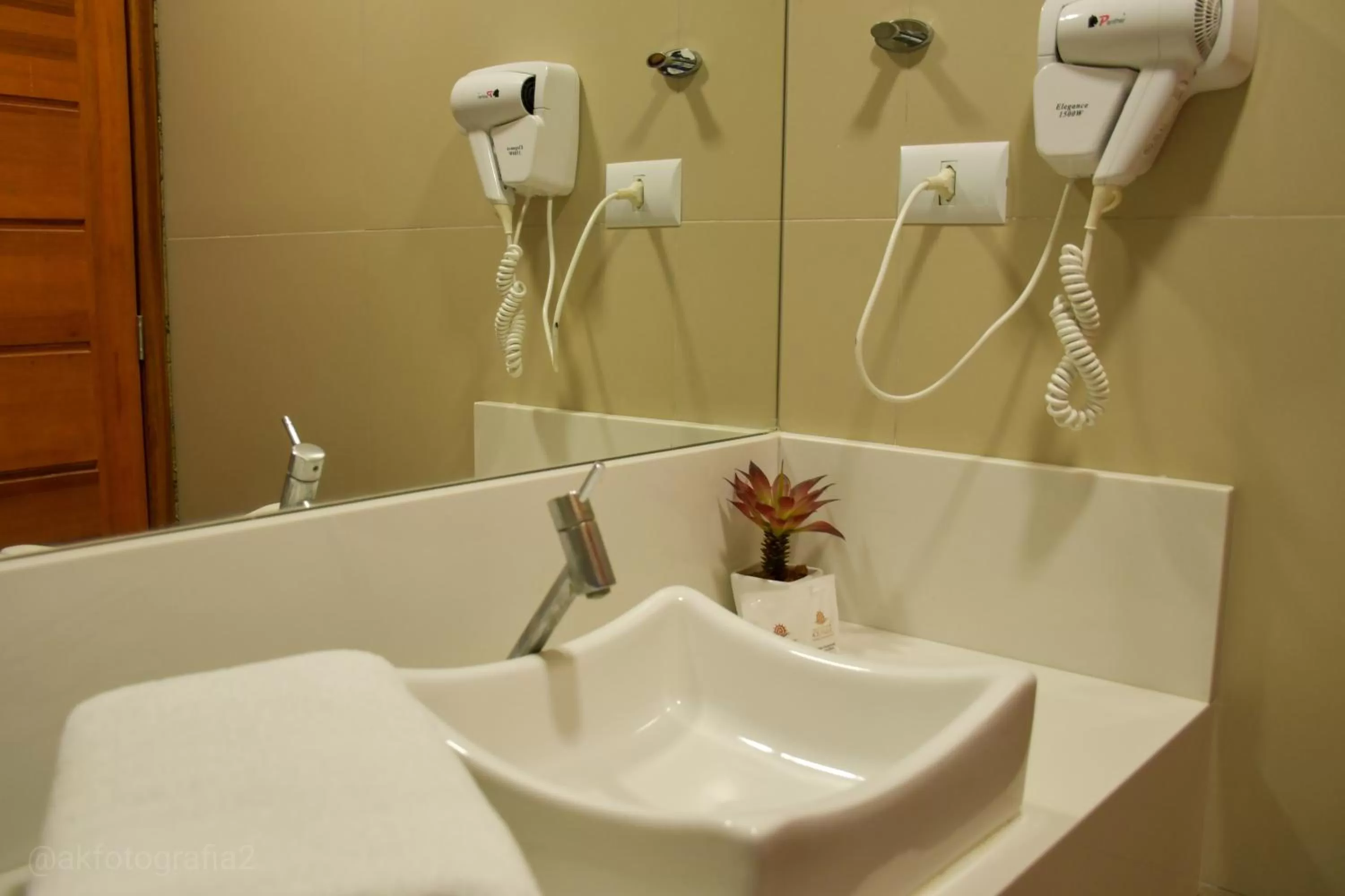 Bathroom in Pousada Sol e Mar