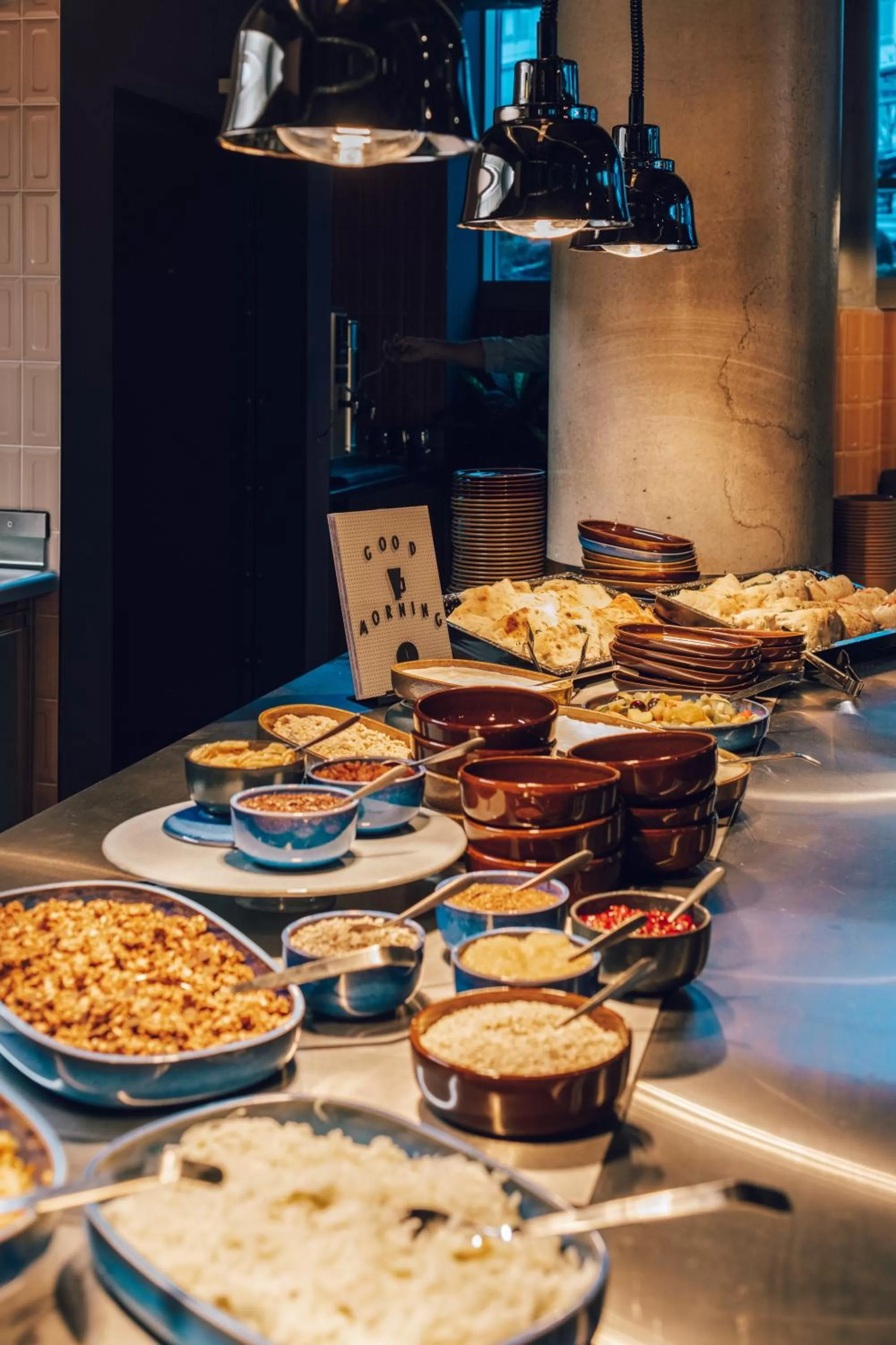 Restaurant/places to eat in Revo Munich