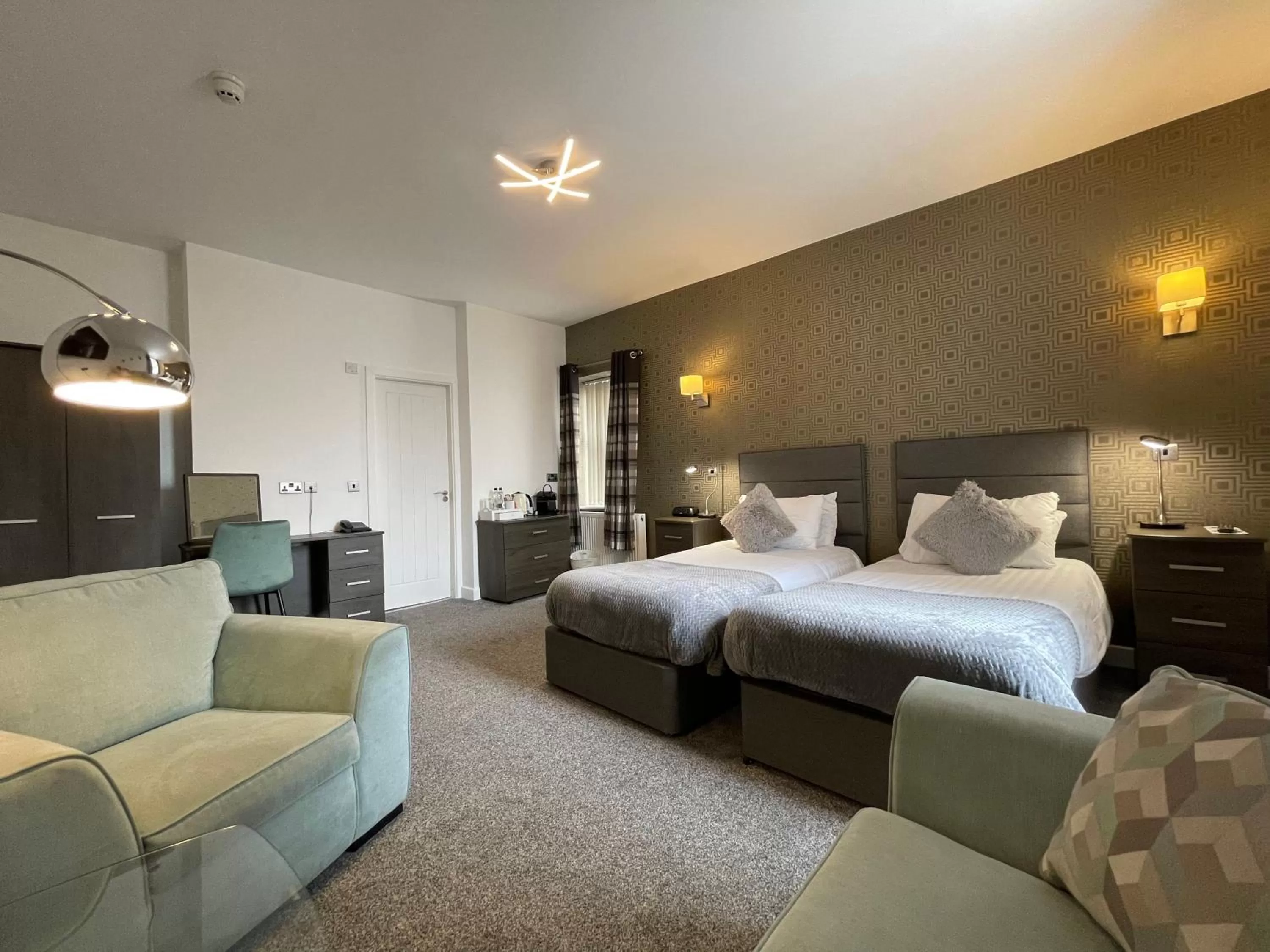 Bedroom, Bed in Ruskin Hotel