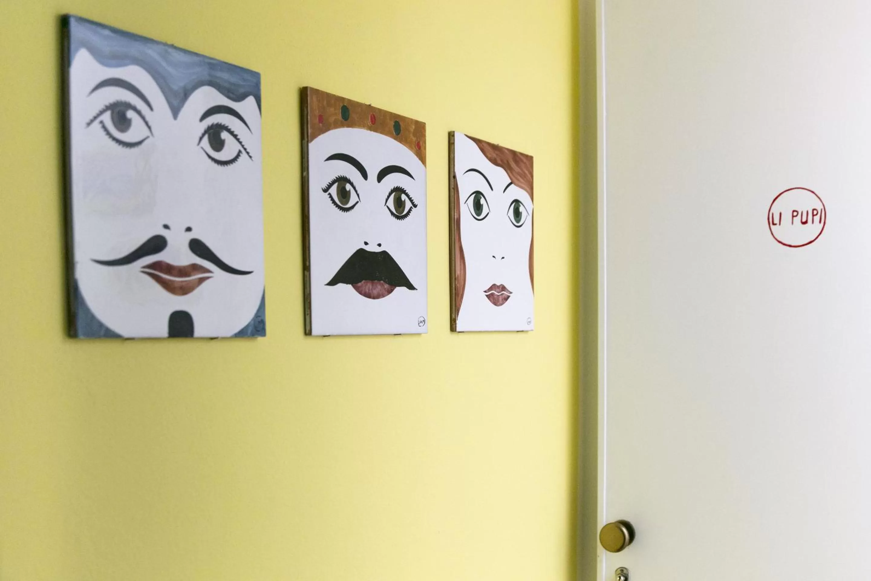 Decorative detail in Afea Art & Rooms