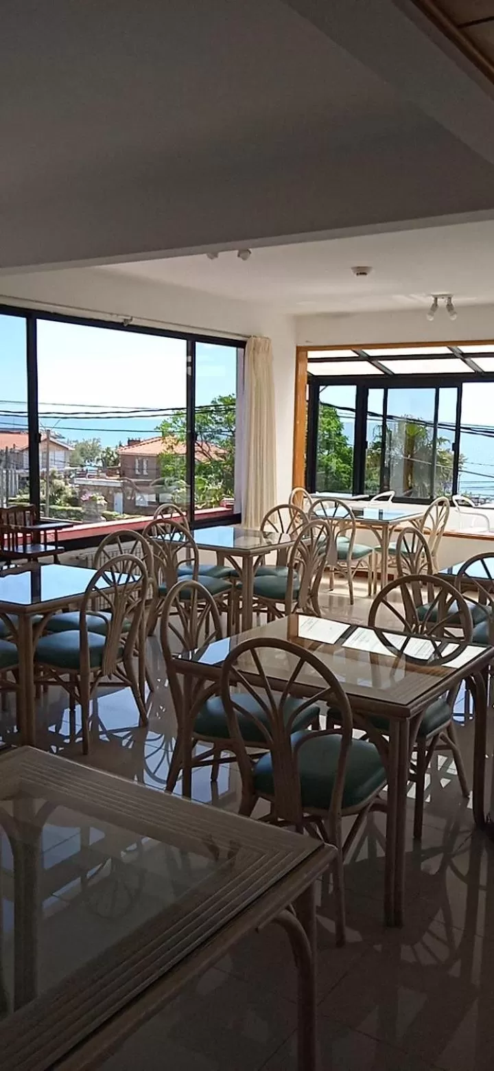 Breakfast, Restaurant/Places to Eat in Hotel Ricadi