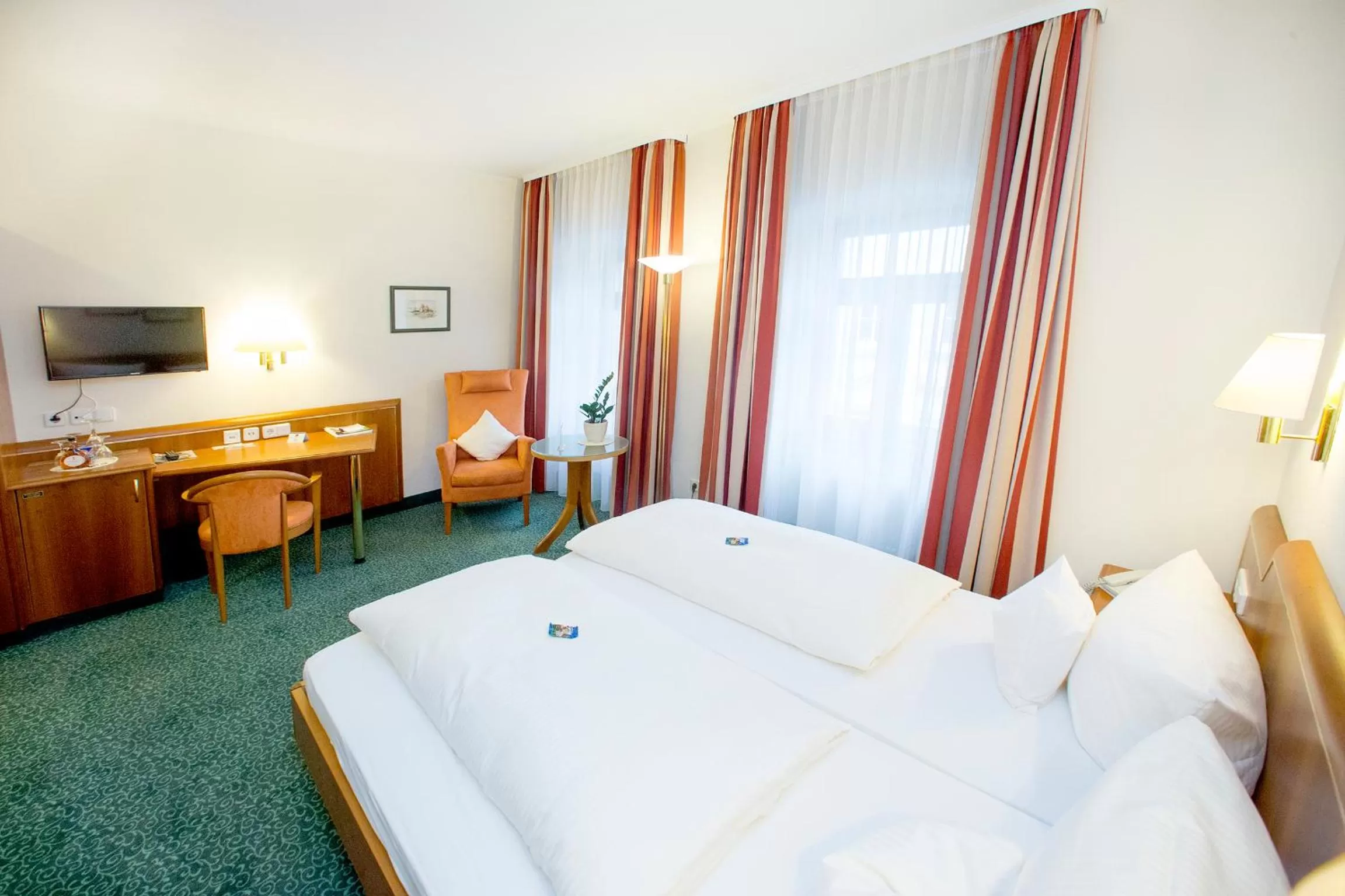 Photo of the whole room, Bed in Hotel Weisses Lamm