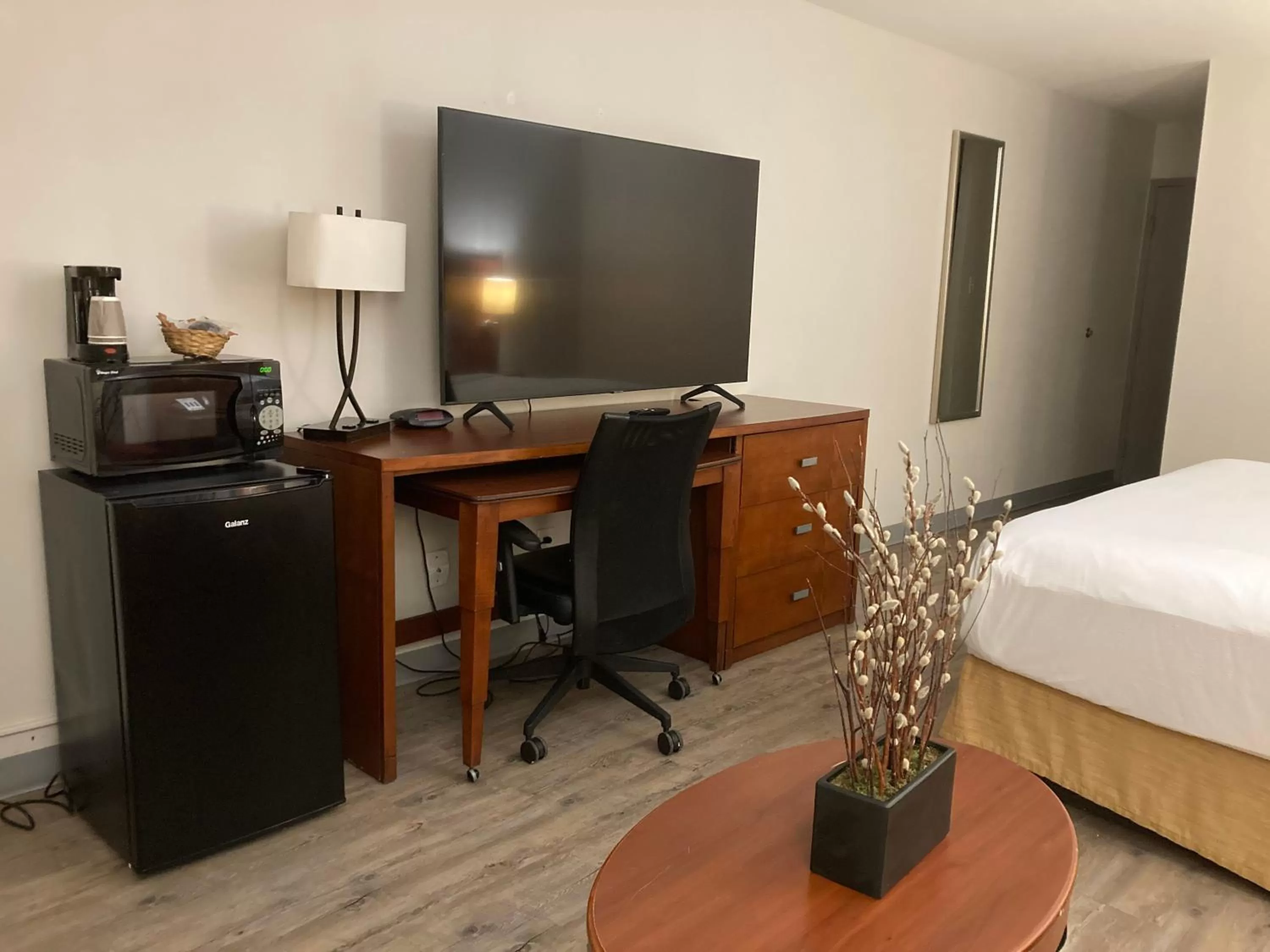 TV and multimedia, Bed in The Hotel Orange