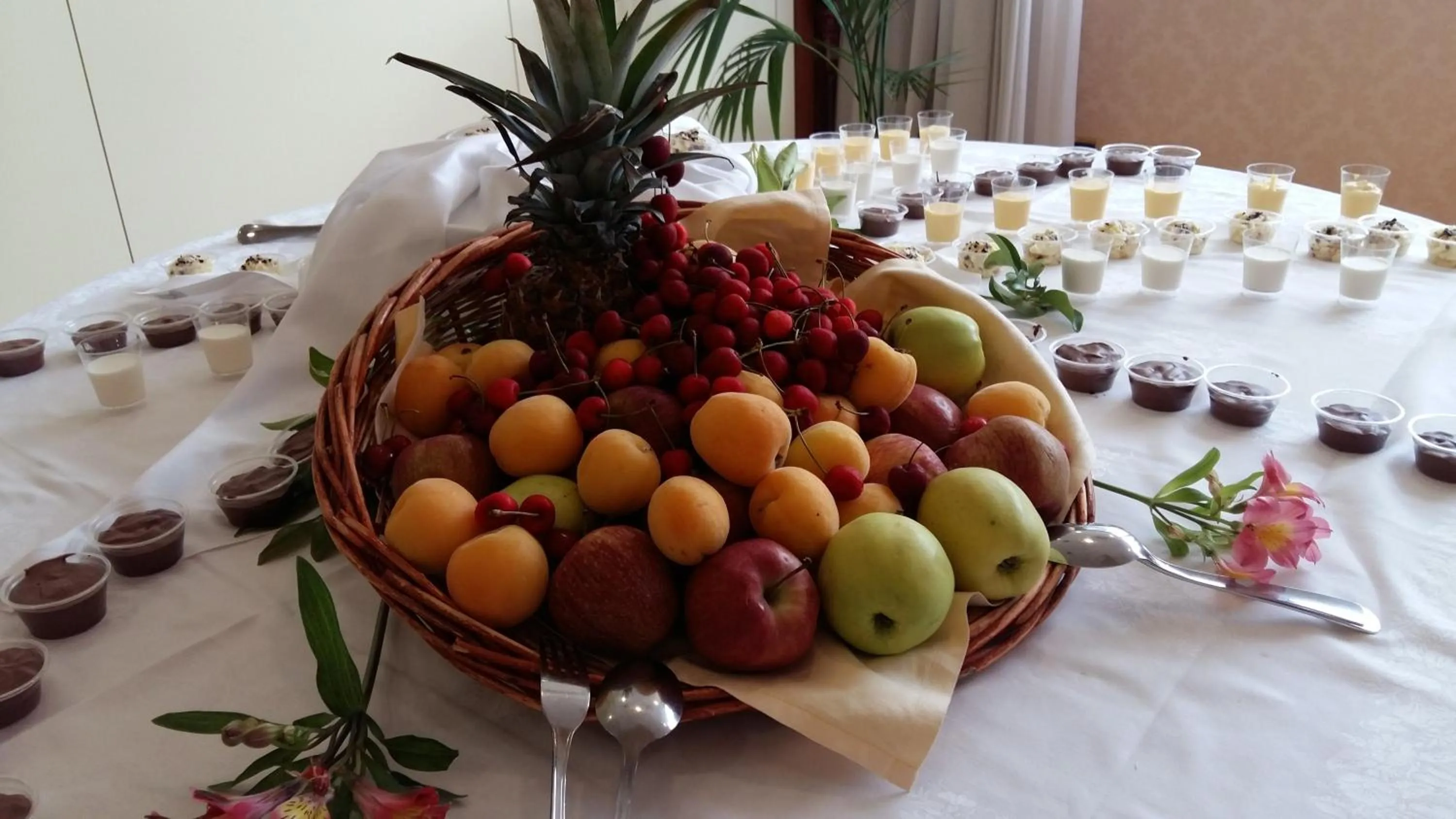 Restaurant/places to eat in Hotel Principe