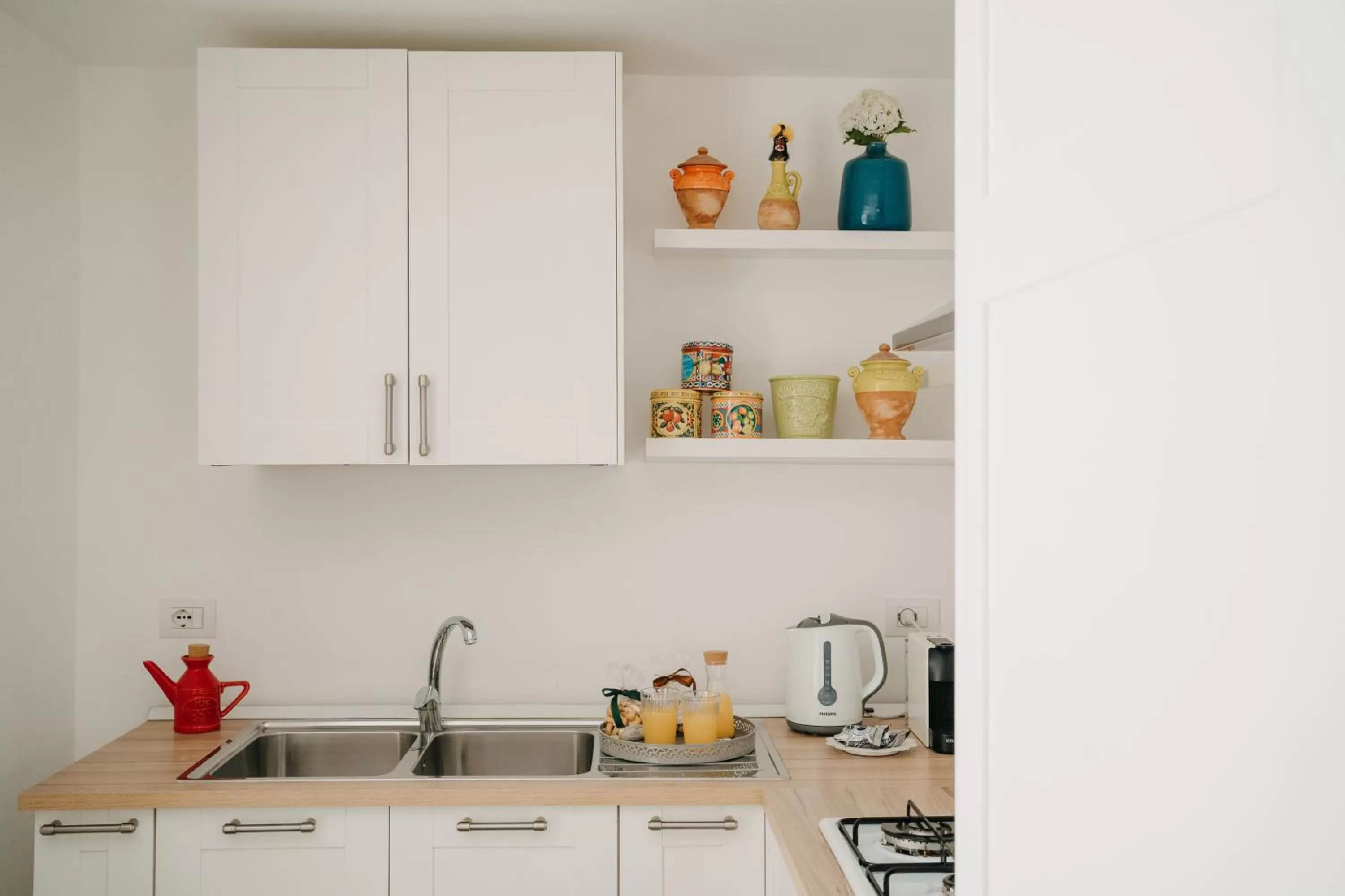 Coffee/tea facilities in Palazzo Natoli Boutique Hotel