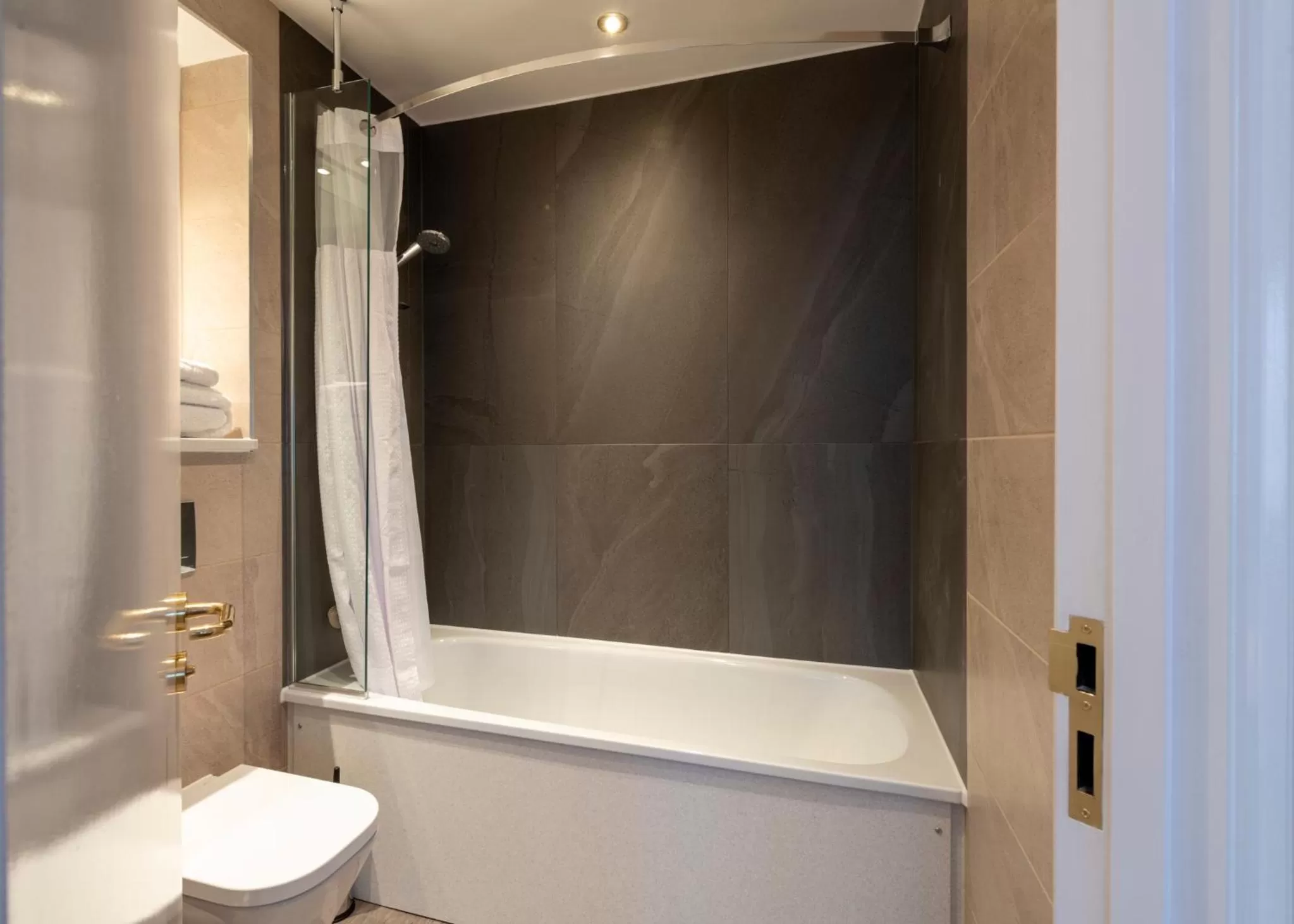 Bathroom in The Saxon Crown Wetherspoon