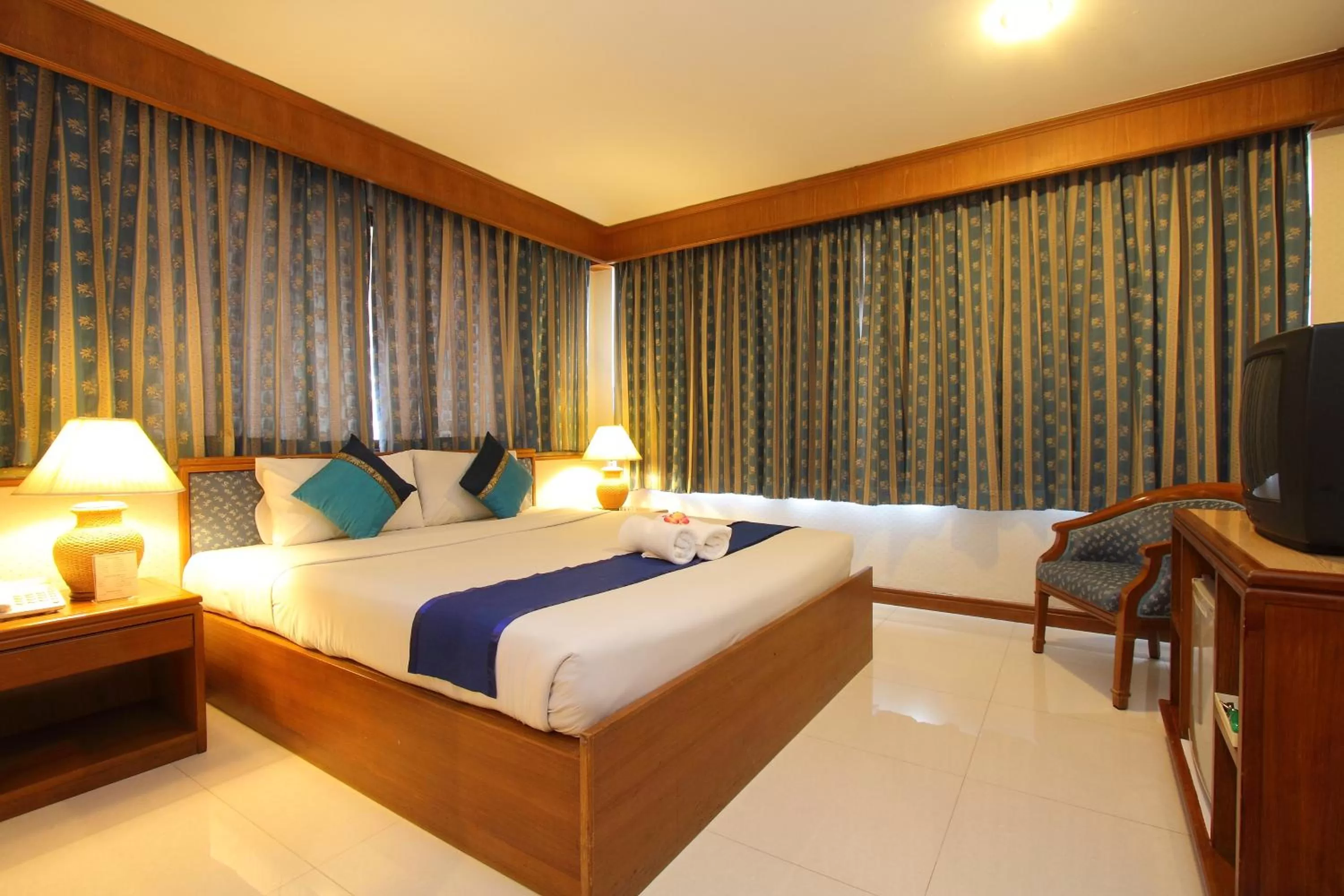 Bed in Silom Avenue Inn