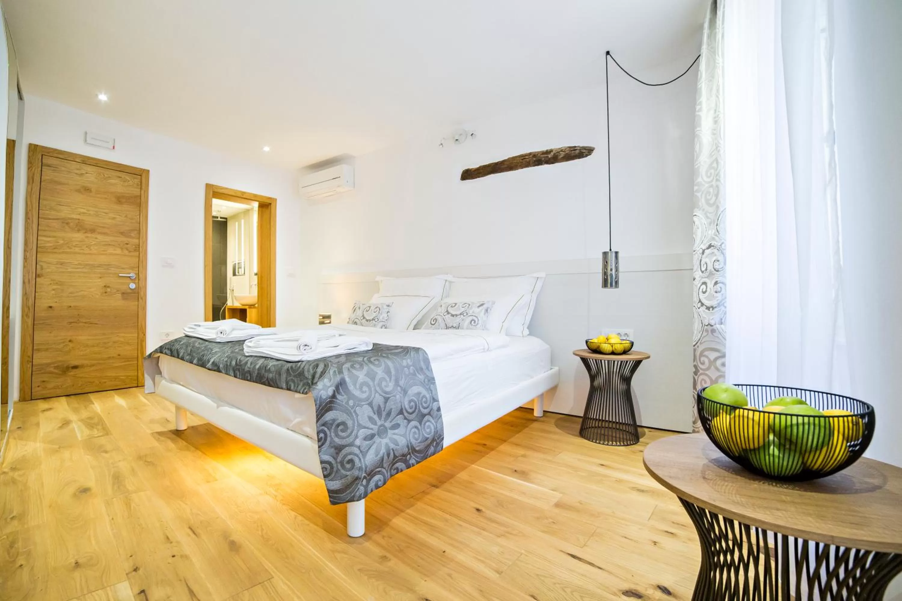 Bedroom, Bed in MEMENTO B&B Piran