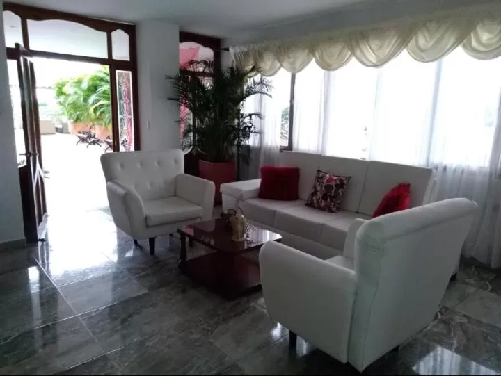 Area and facilities, Seating Area in Hotel Cafe Plaza