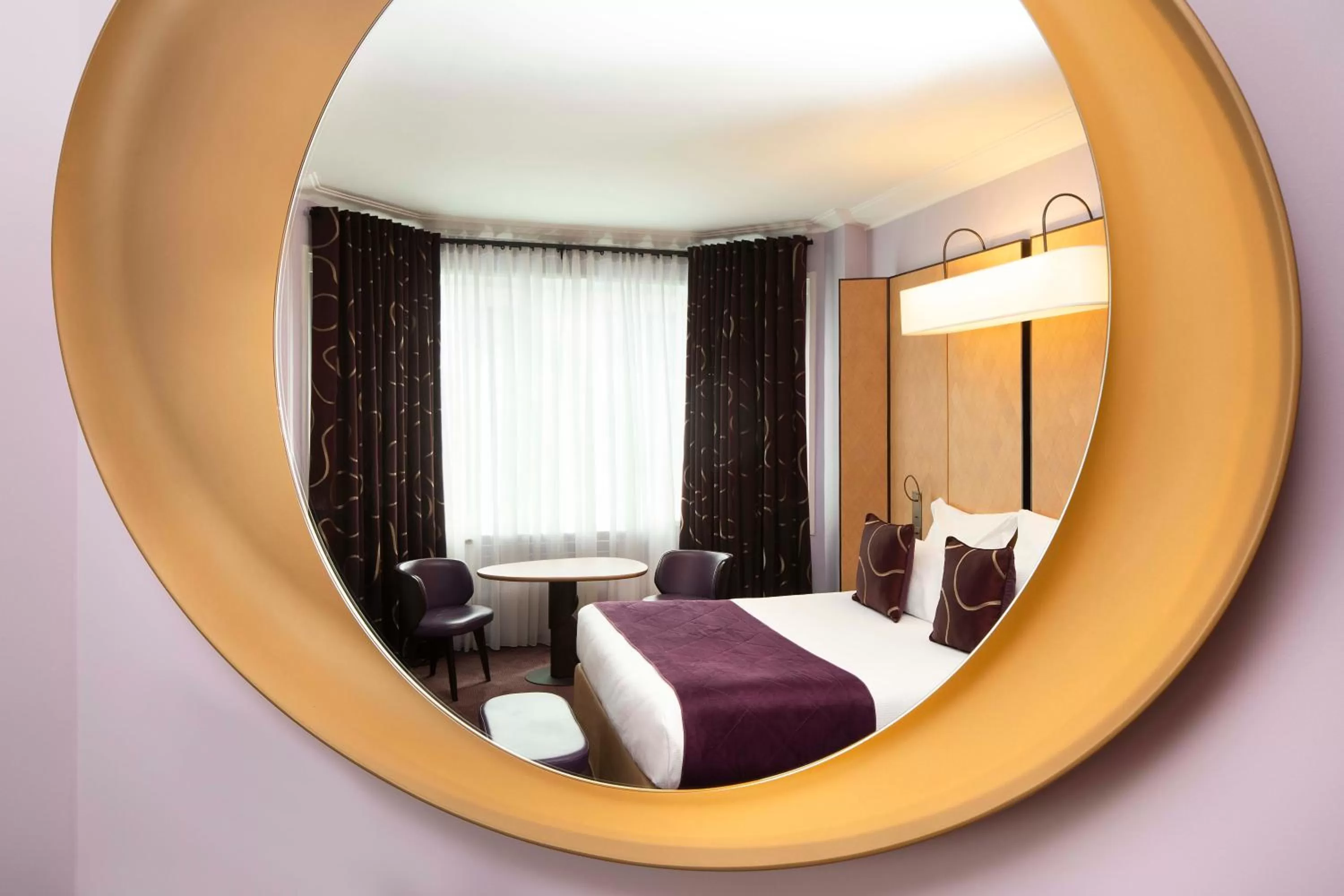 Living room, Bed in Hotel Maison FL