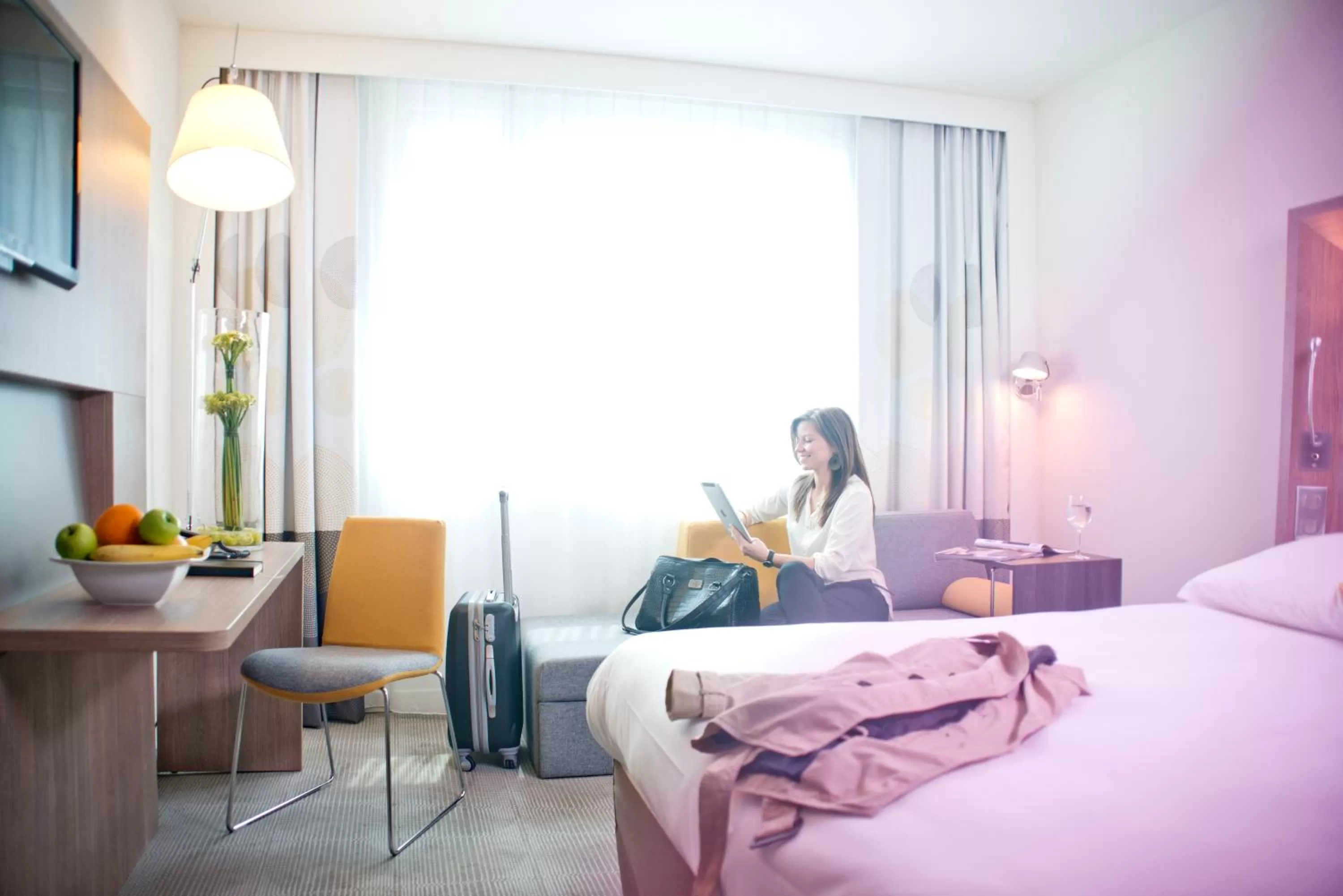 People, Bed in Novotel Lodz Centrum