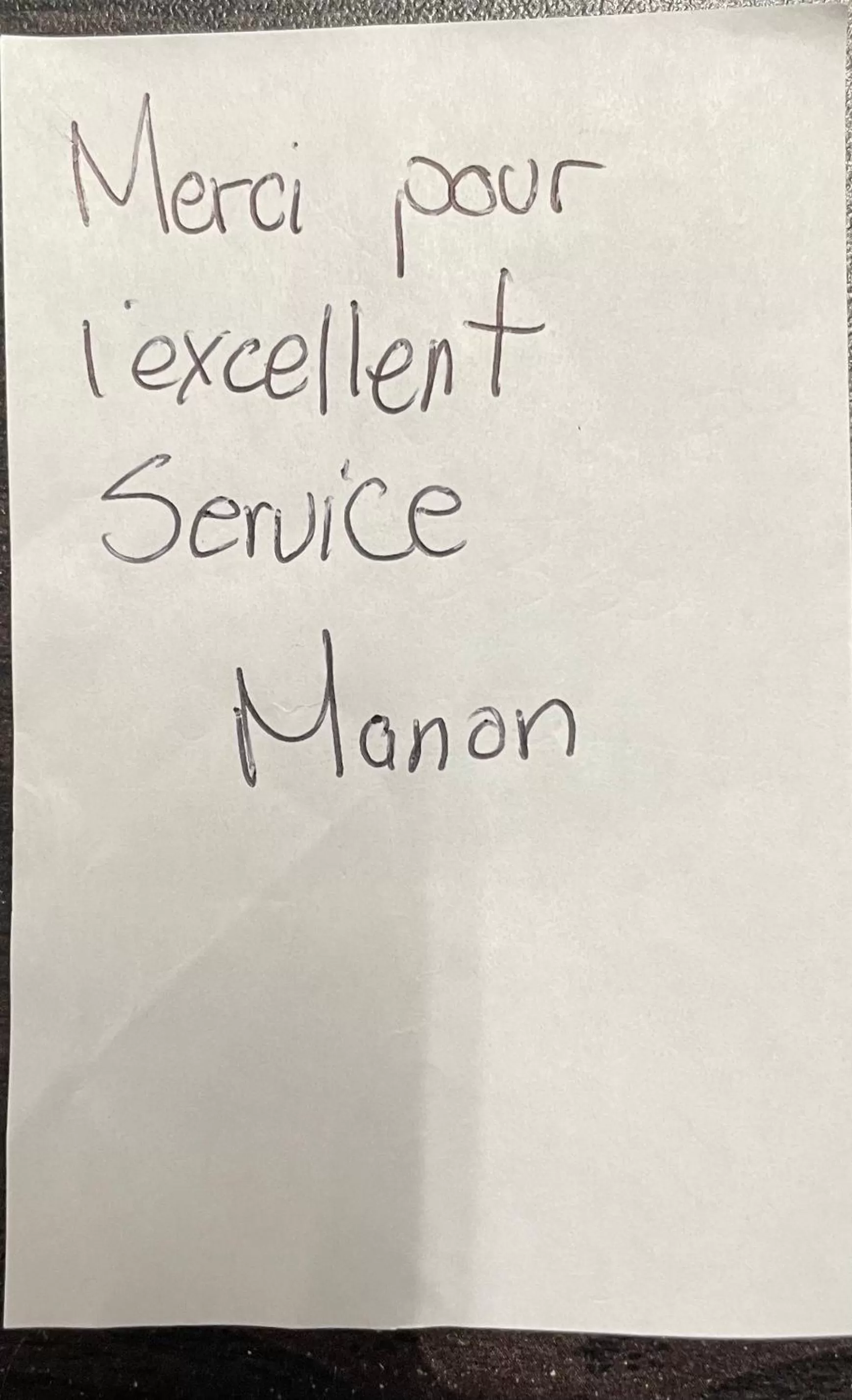 Text overlay in Motel du rosier