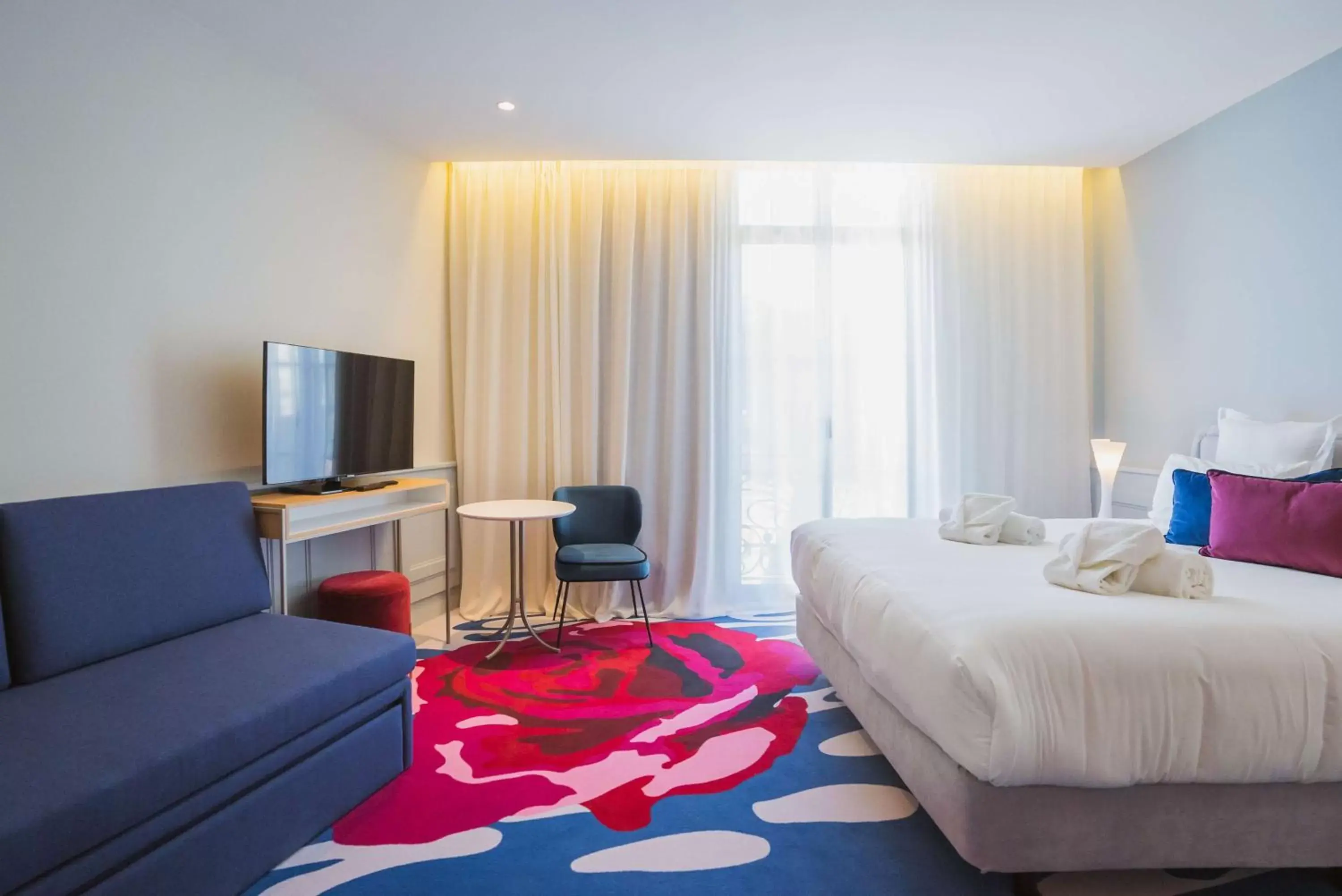 Executive King Room with Sofa Bed in Eden Rose Grand Hotel BW Premier Collection Executive King Room with Sofa Bed in Eden Rose Grand Hotel BW Premier Collection