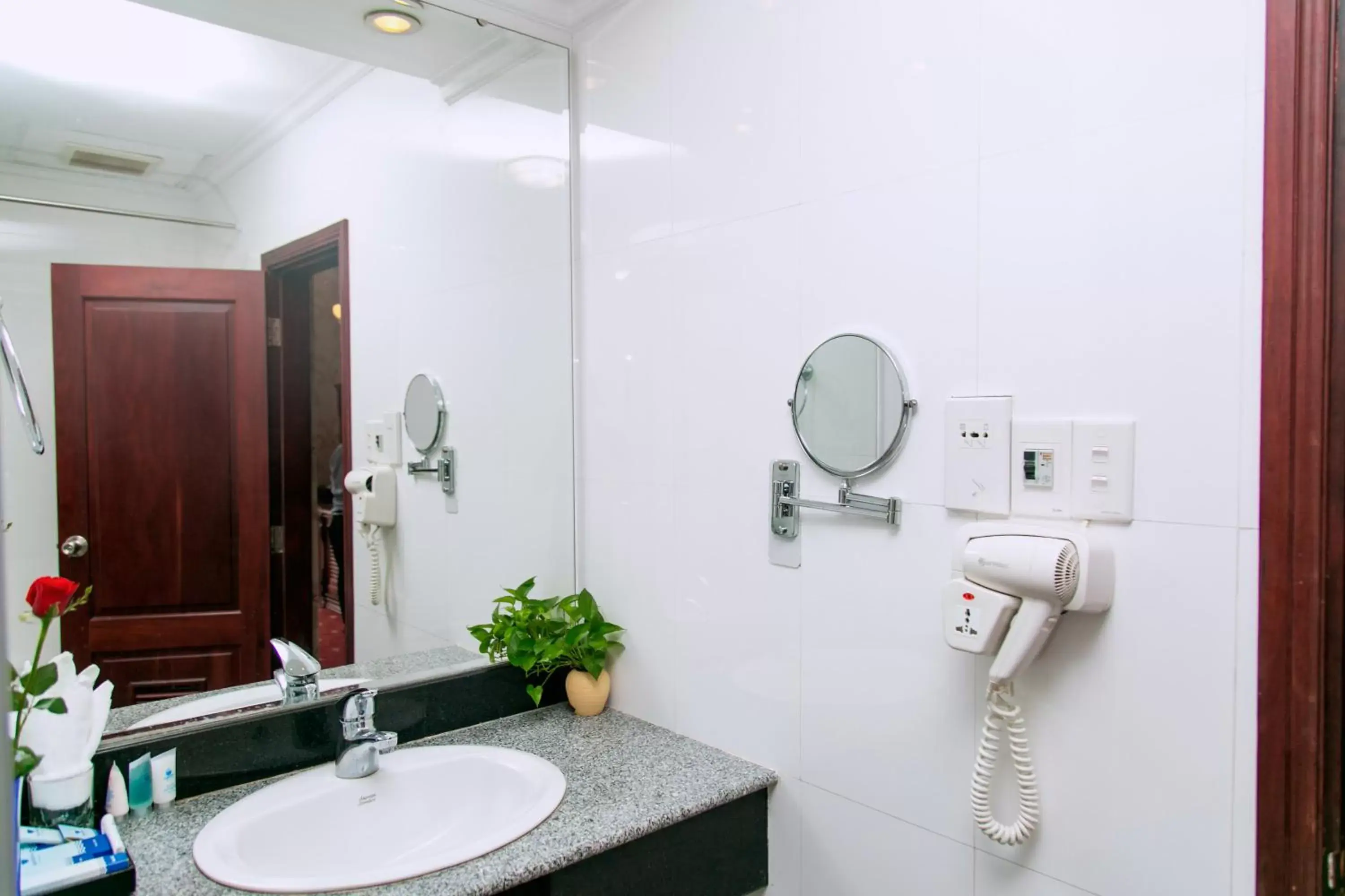 Deluxe Seaview Twin in Seagull Hotel Deluxe Seaview Twin in Seagull Hotel