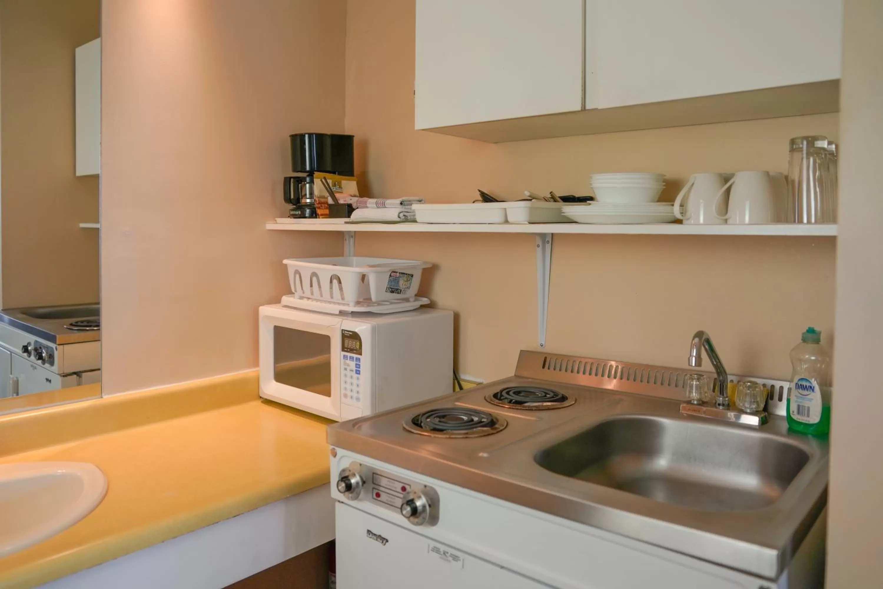 Thunderbird Motor Inn