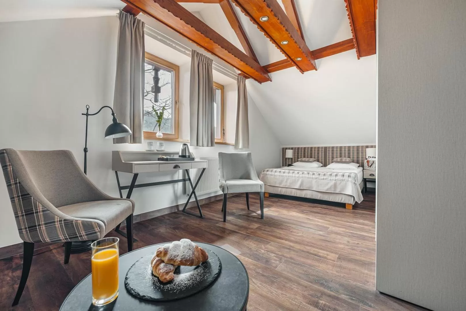 Bedroom, Bed in Hotel Batory