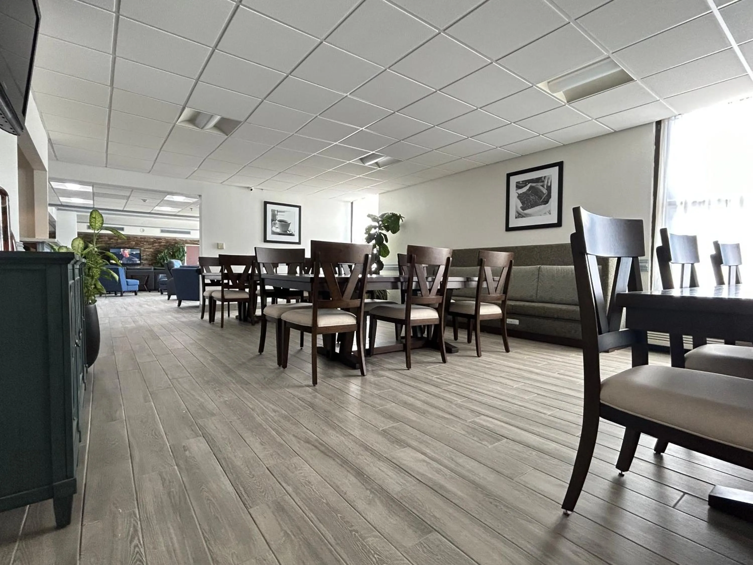 Lobby or reception in Clarion Inn & Suites Grand Rapids Airport