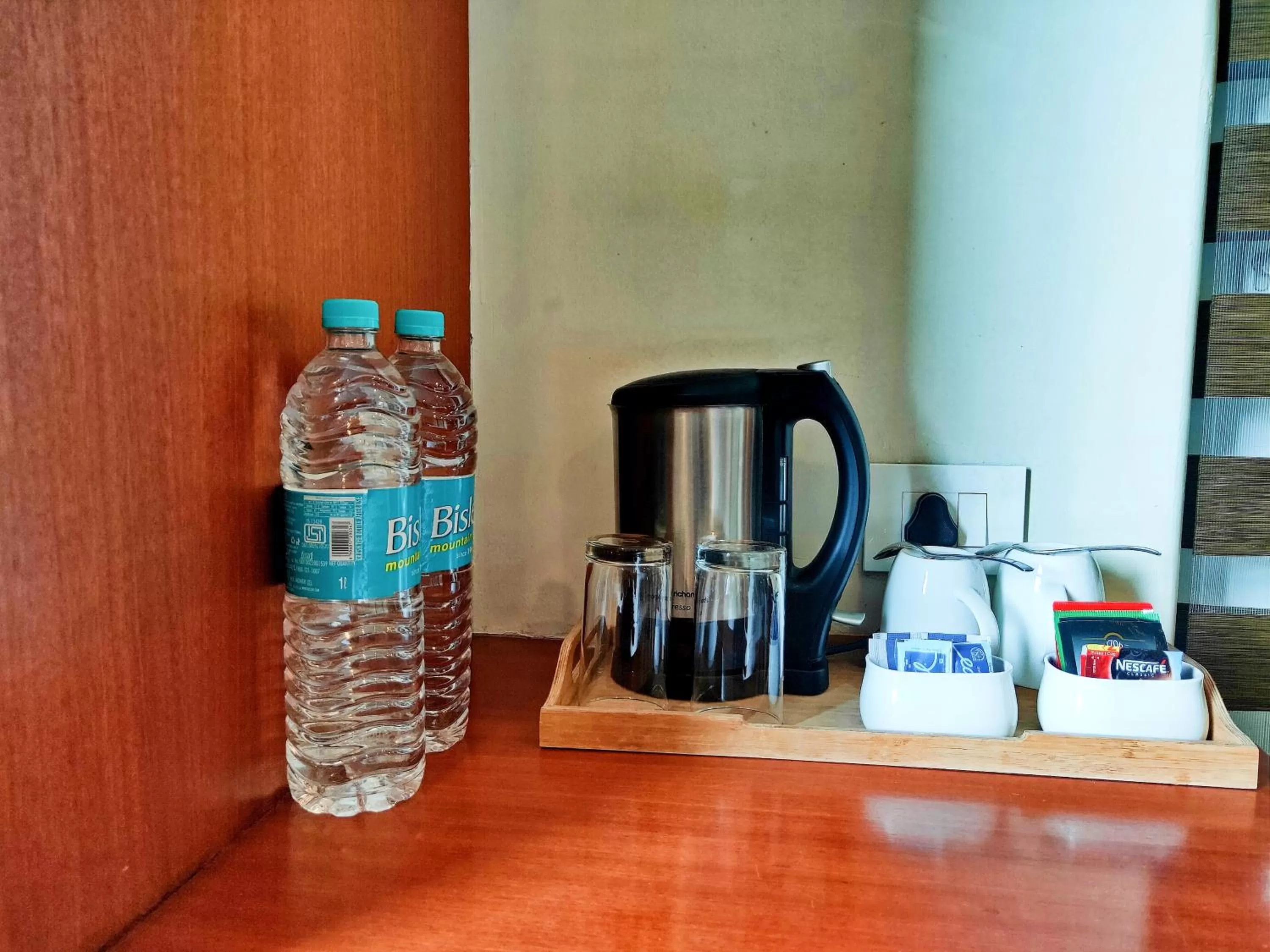 Coffee/tea facilities in Holy River Hotel