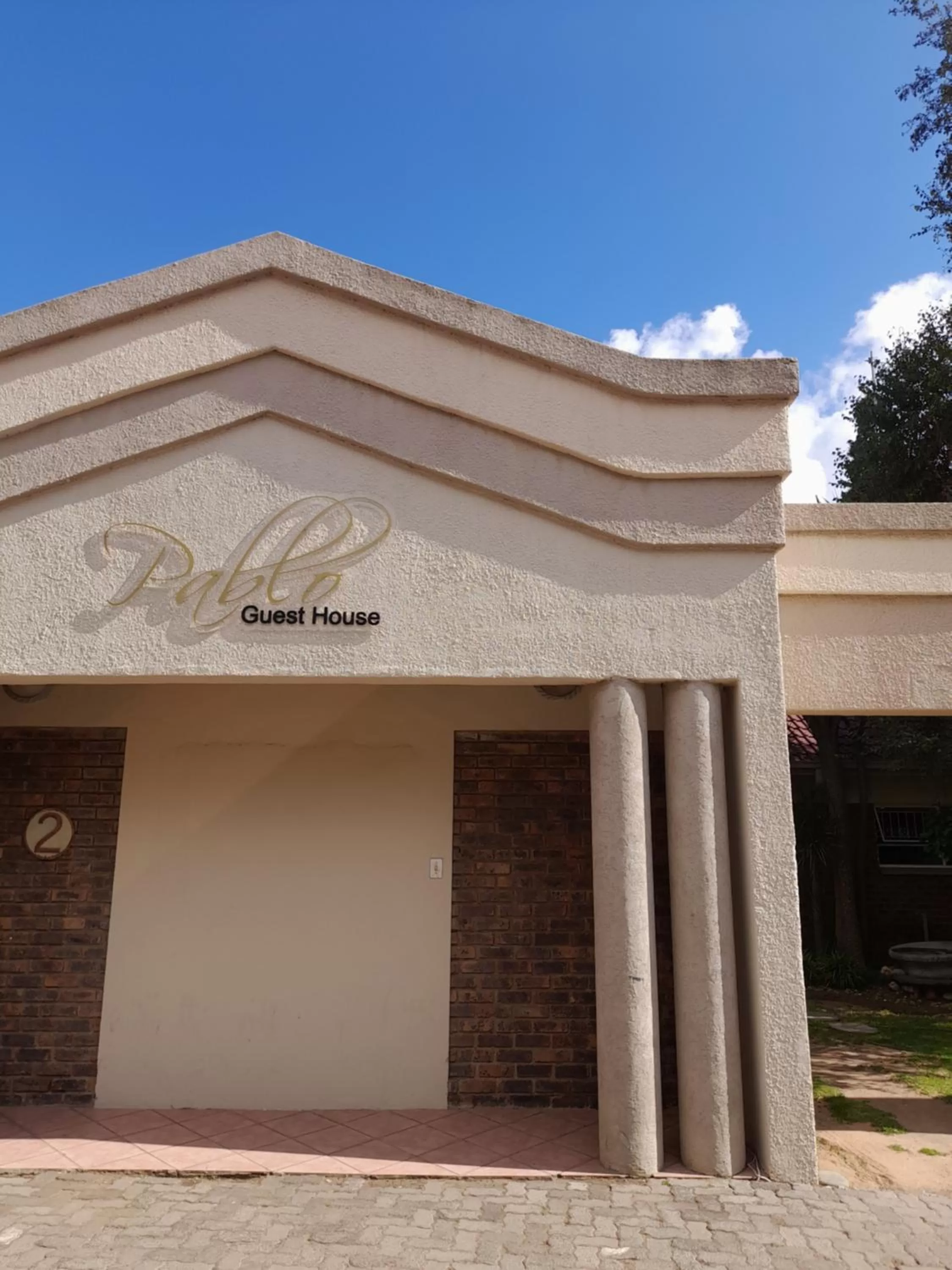 Property Building in Pablo Guesthouse