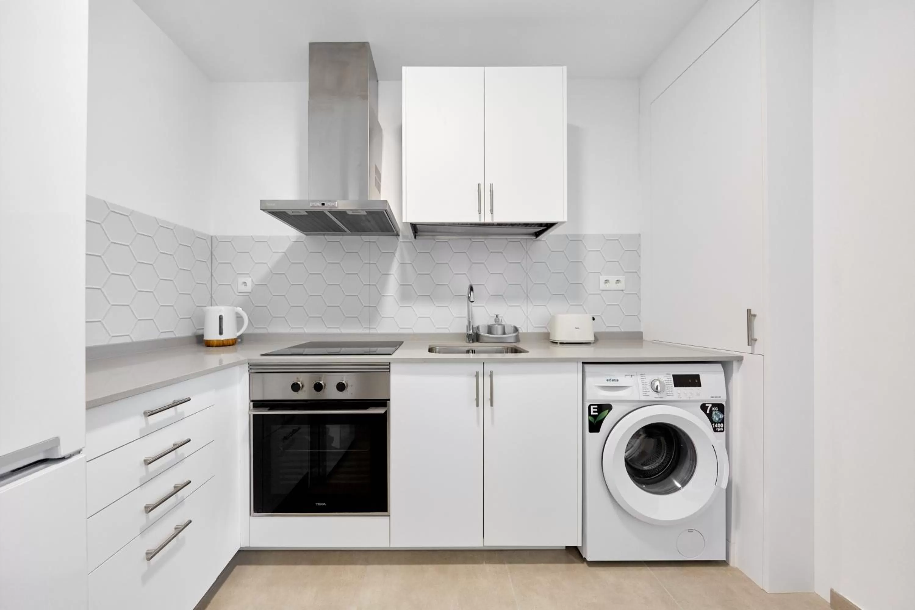 Kitchen or kitchenette in Sonrisa Deluxe Apartments, Levante