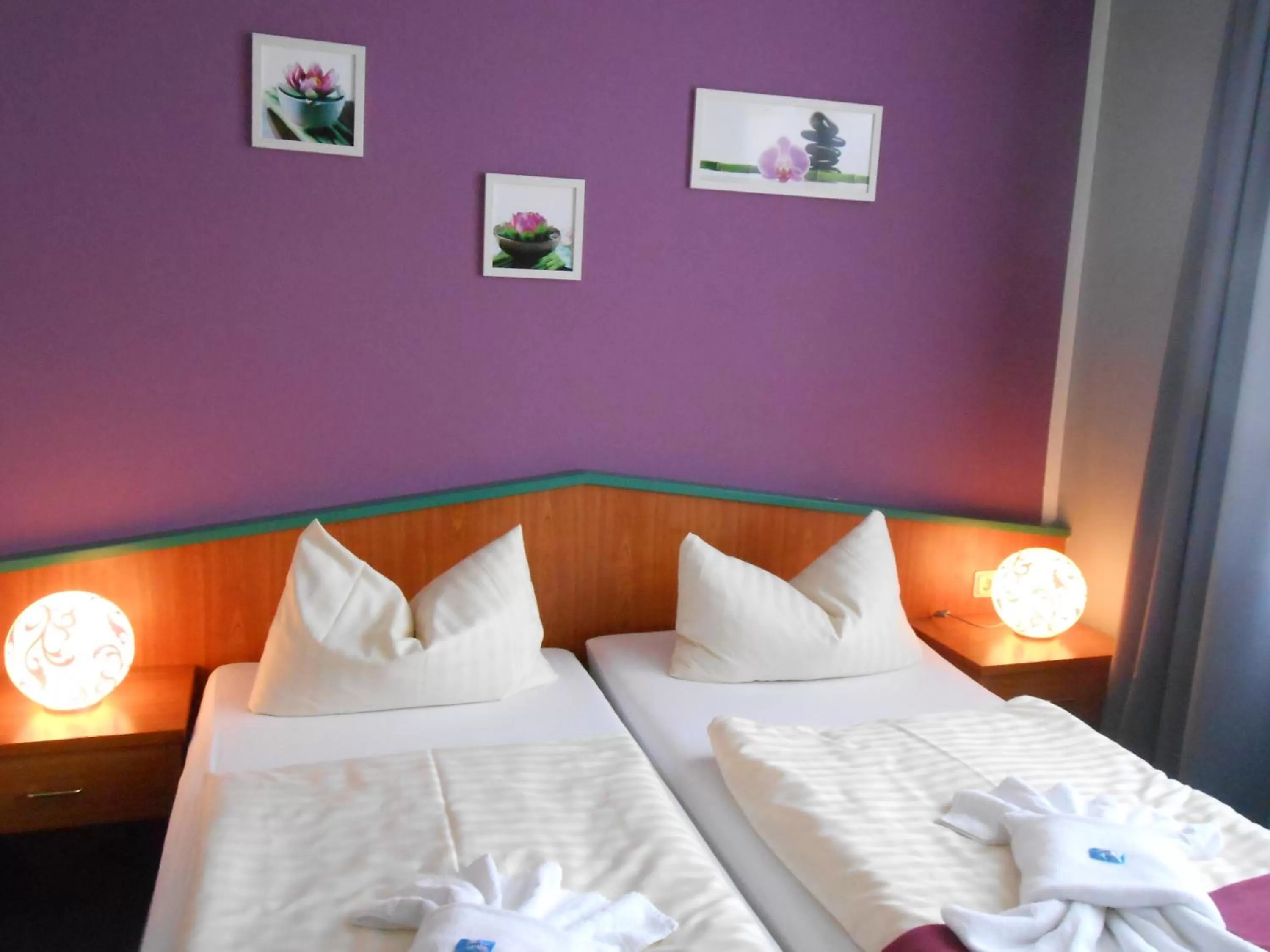 Bed in GreenLine Ferienhotel Forelle