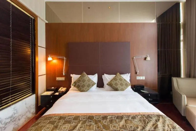 Mainland Chinese Citizens - Executive Queen Room with River View in Hiyet Oriental Hotel