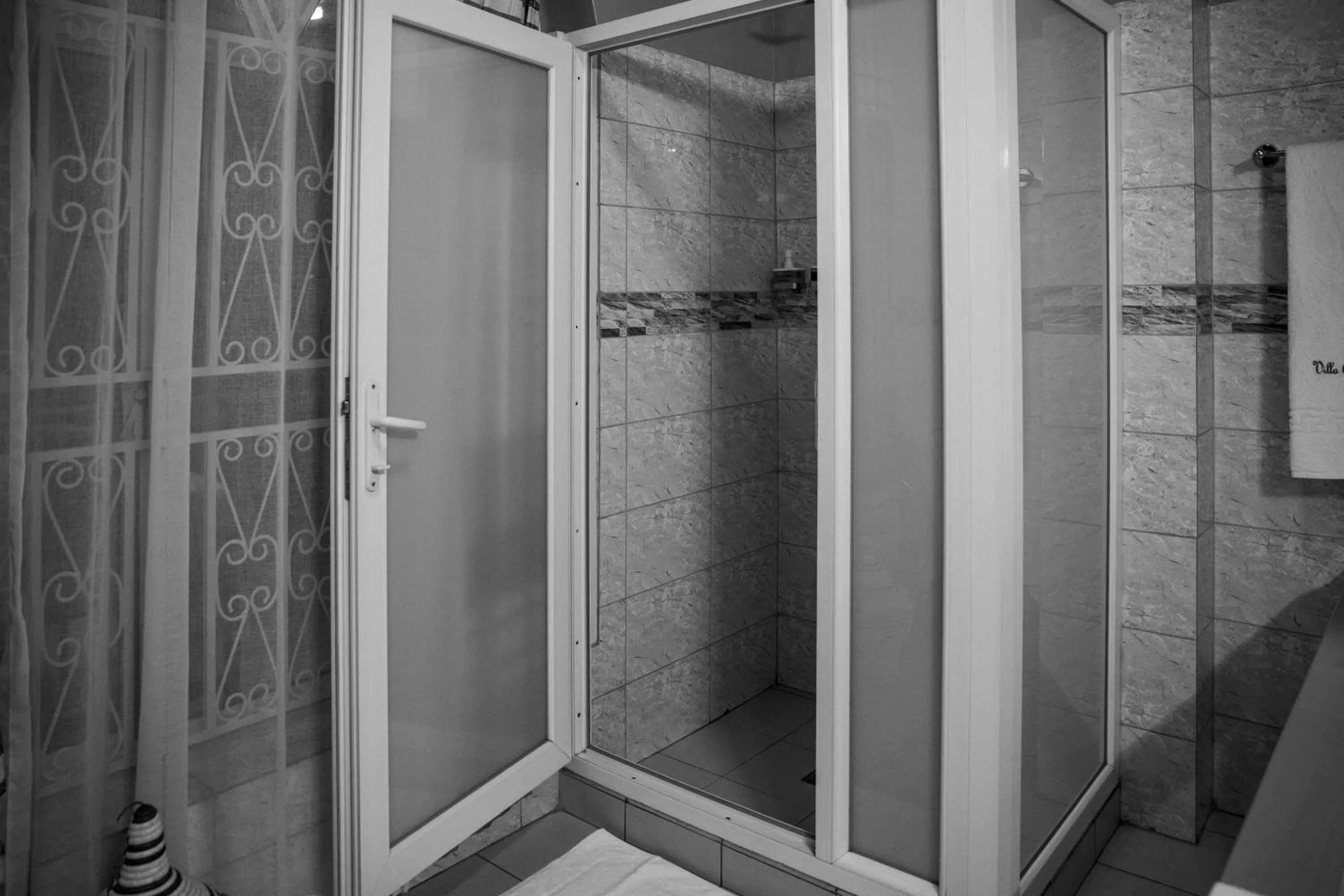 Bathroom in Villa Asimba