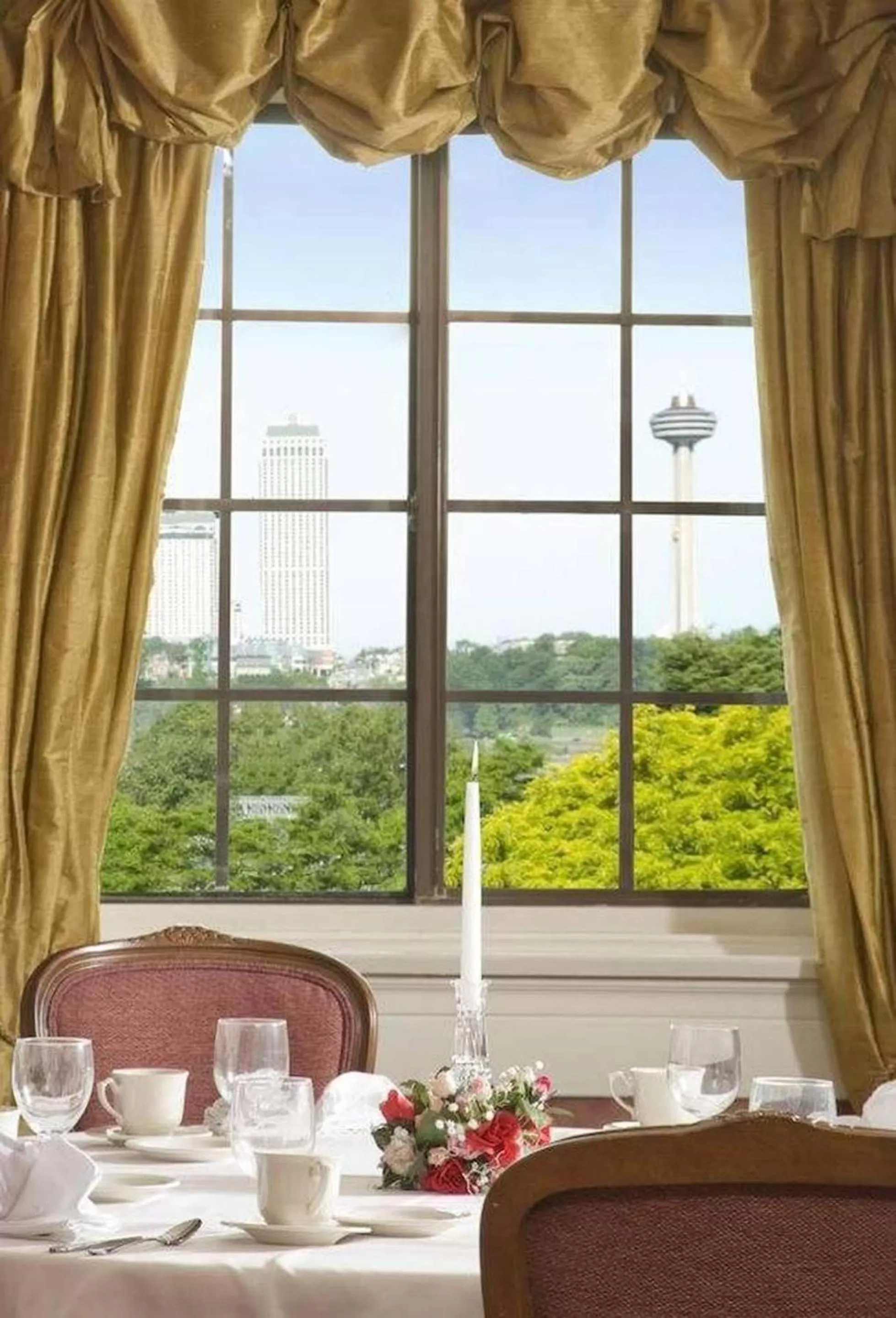 Restaurant/places to eat in Red Coach Inn